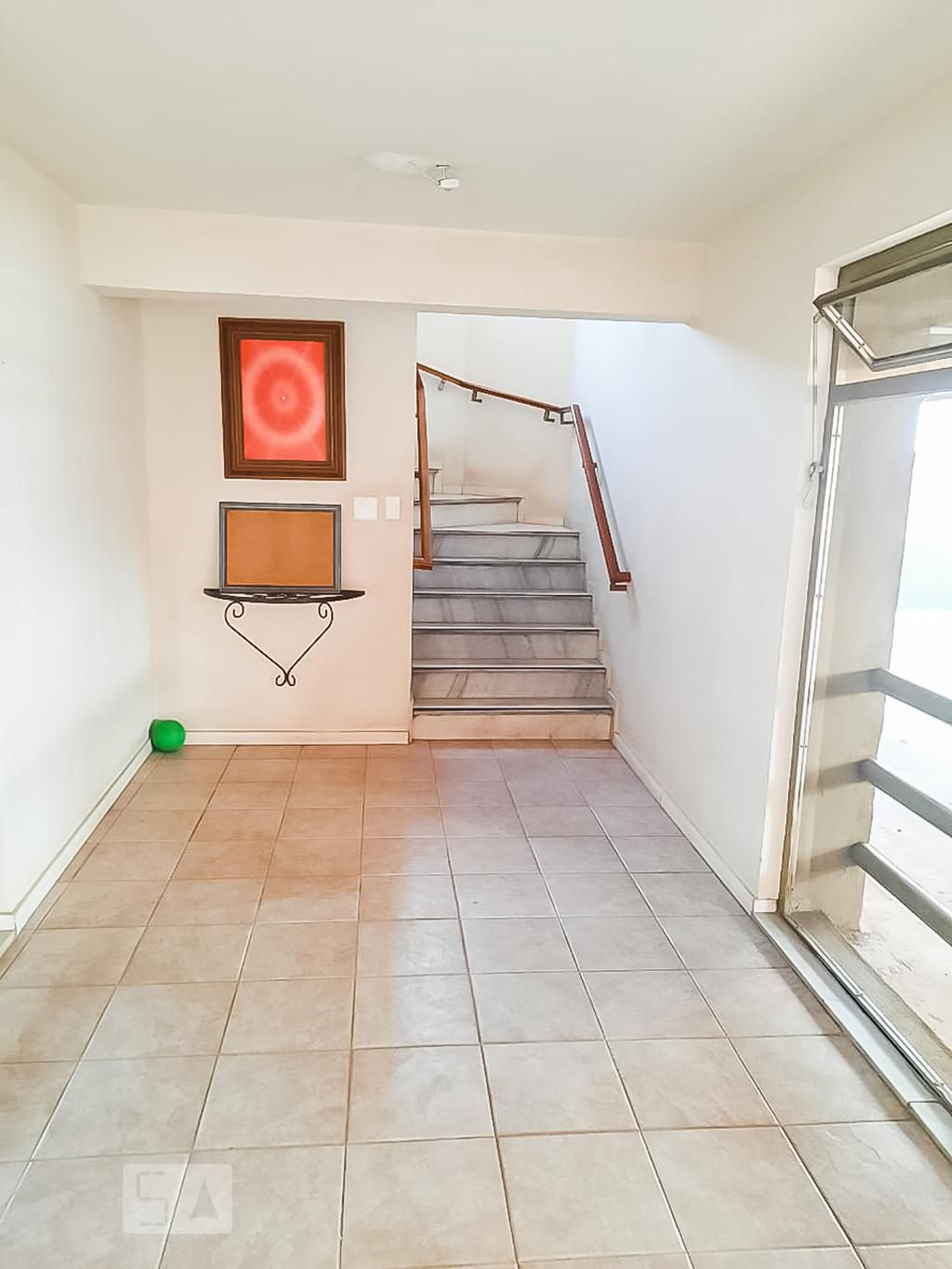 Hall de Entrada Condomínio em Avenida dos Engenheiros, 500