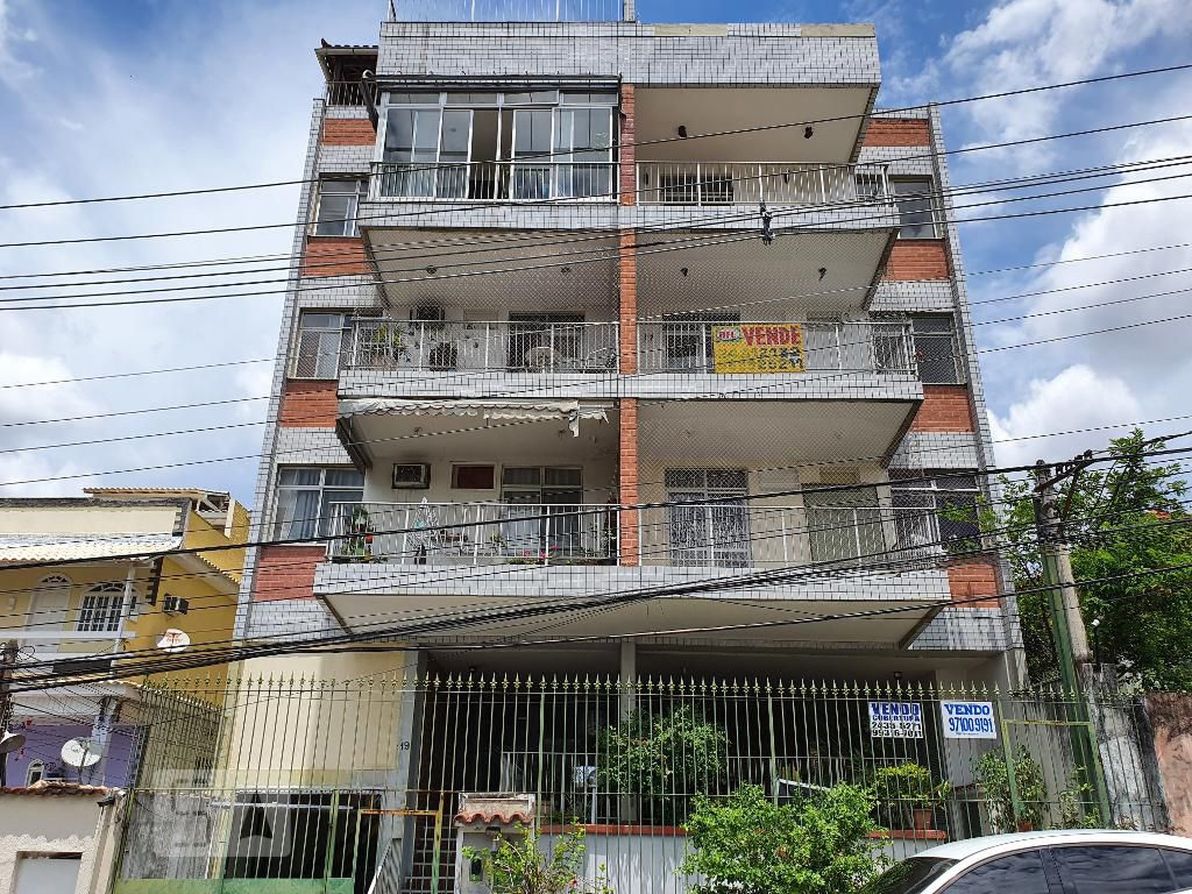 Fachada do Prédio Condomínio em Rua Brigadeiro João Manuel, 119