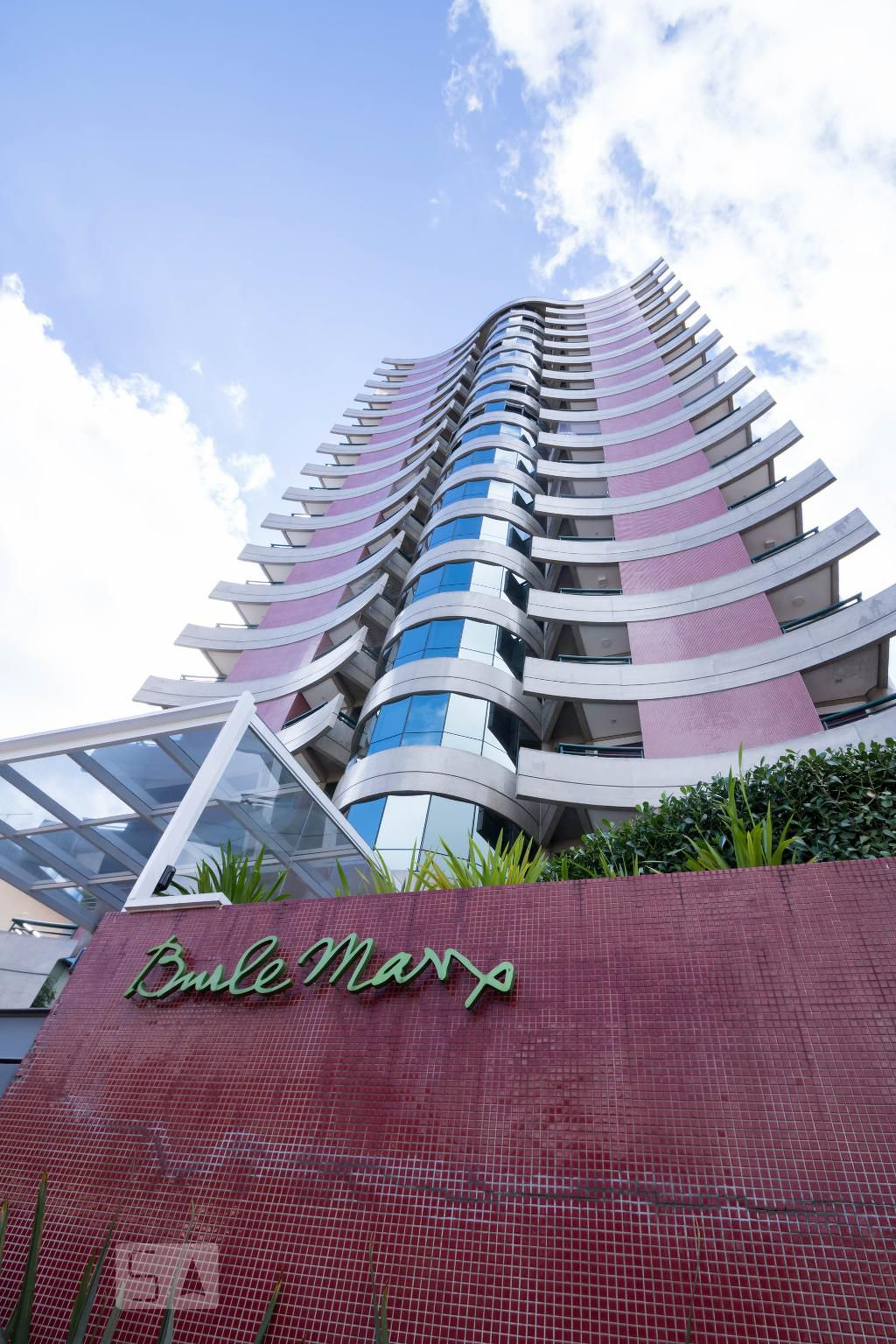 Fachada do Condomínio Condomínio Burle Marx