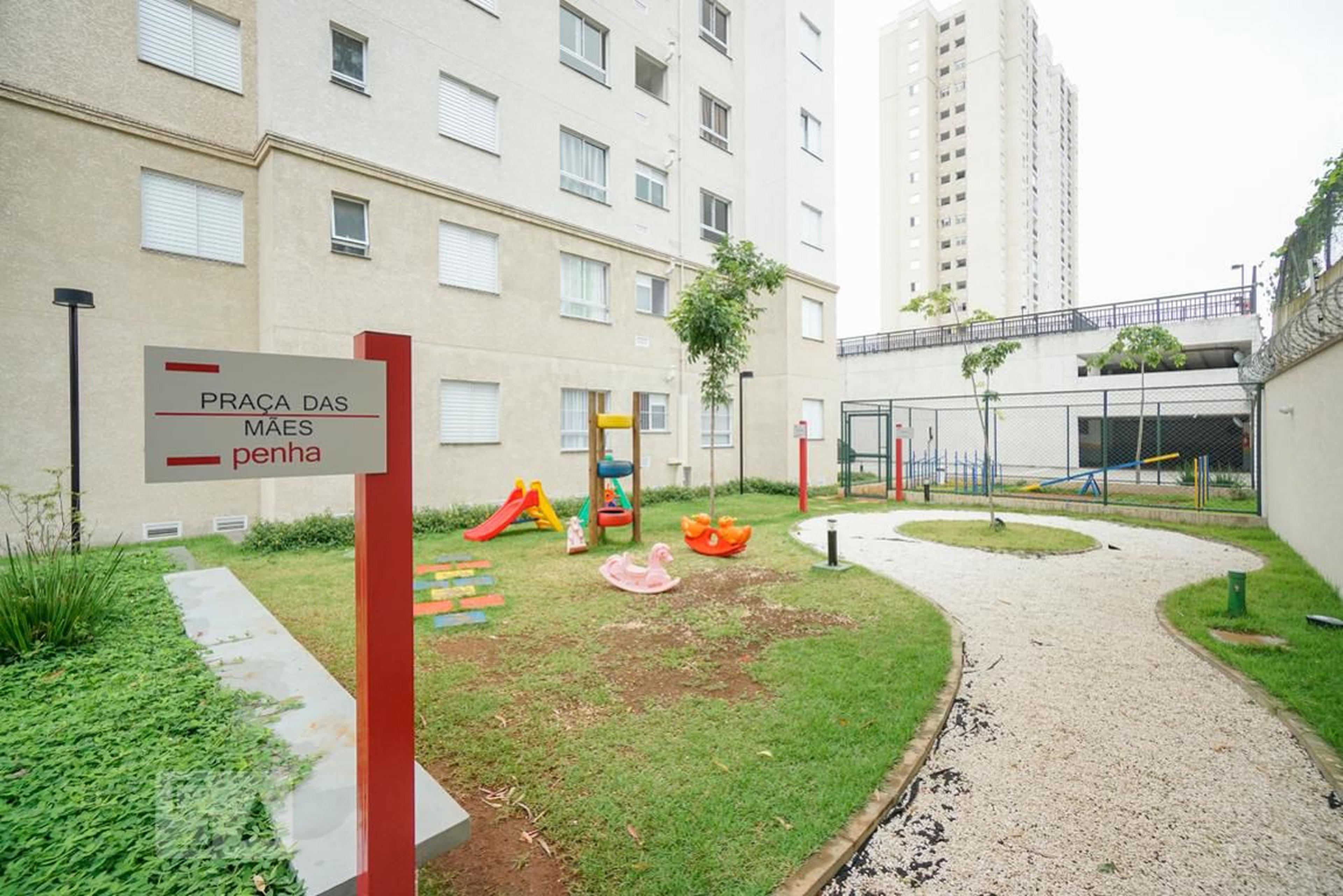 Playground - Dez Penha