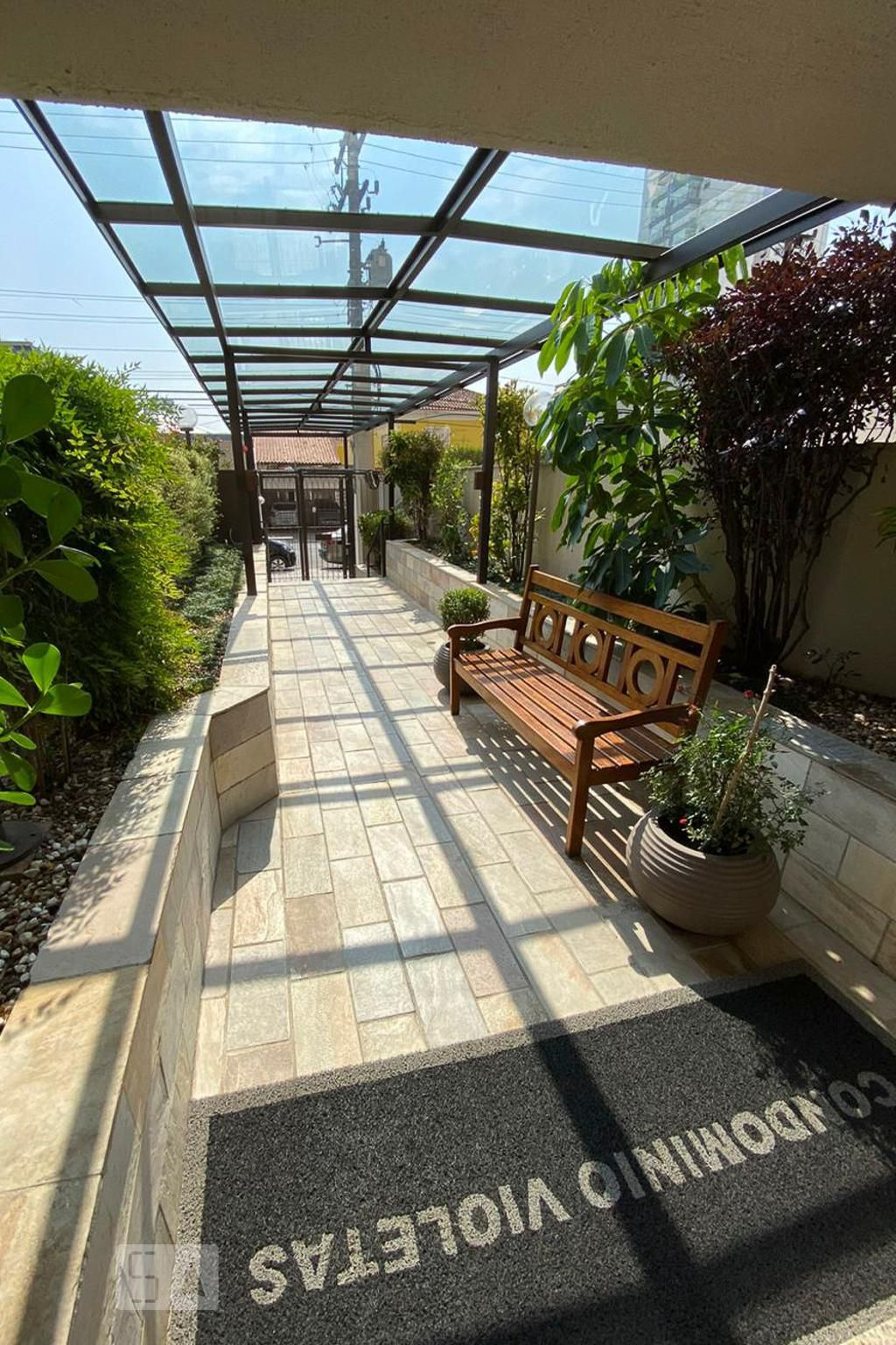 Entrada - Edifício das Violetas