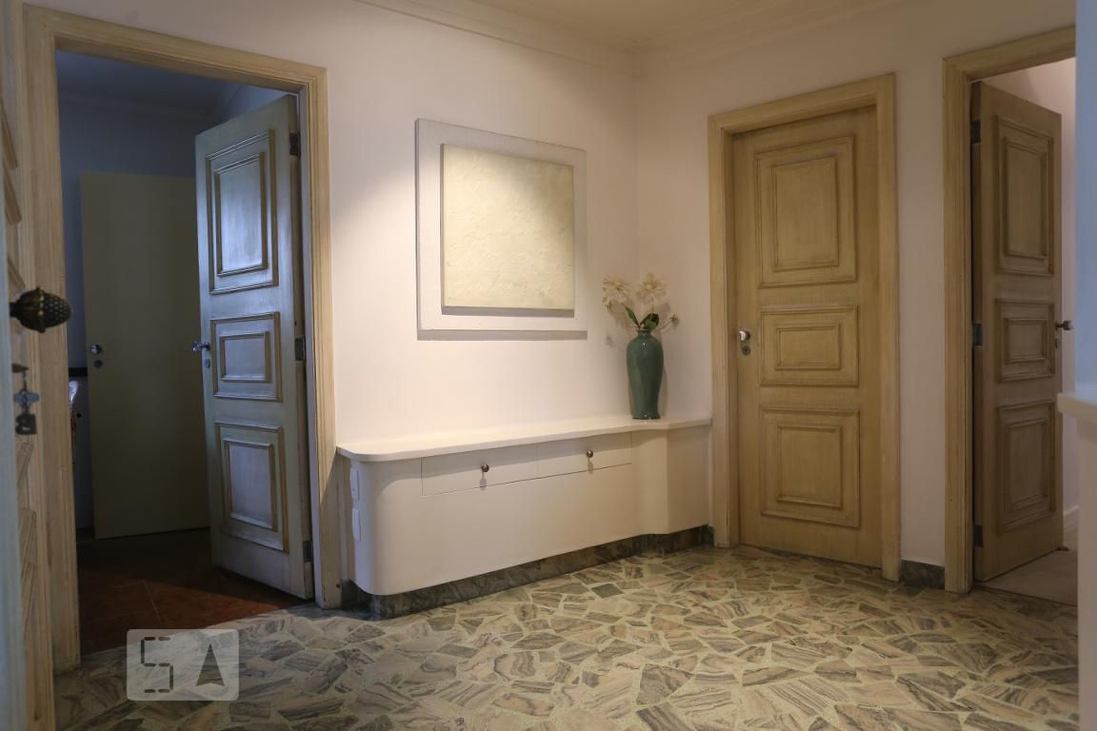 Hall de Entrada Condomínio Emilio Antonioli