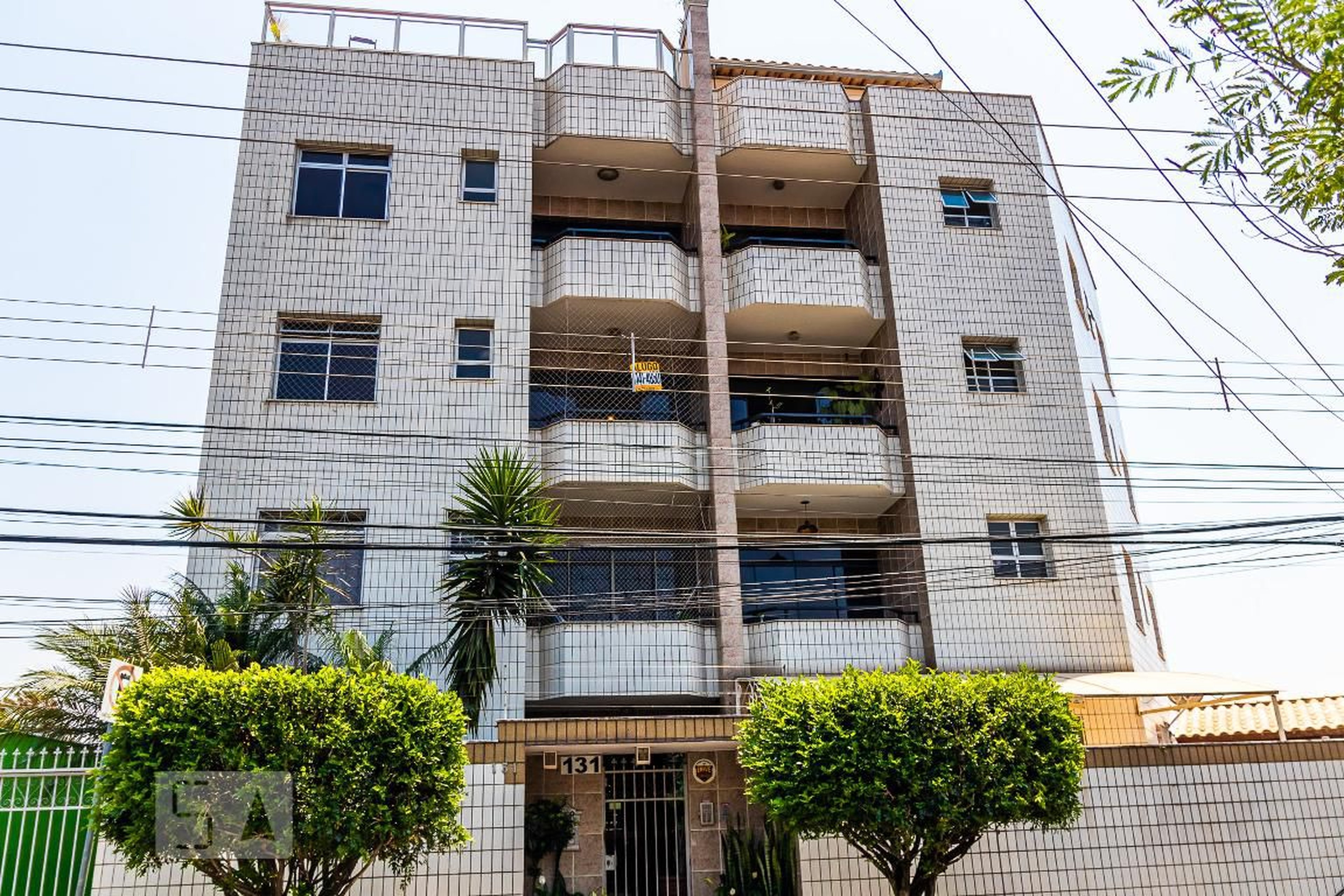 Fachada Condomínio Henrique Idália