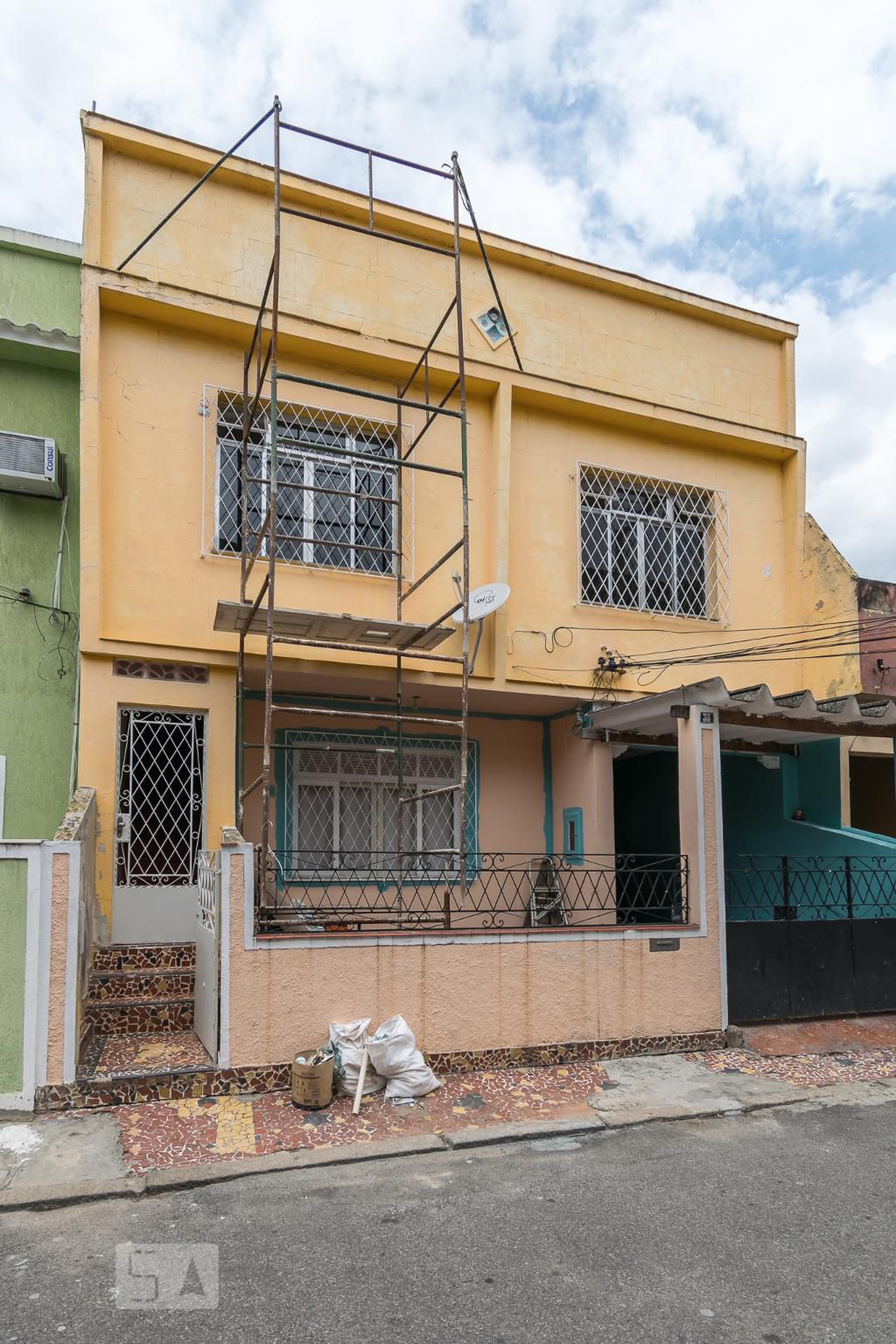 Fachada do Prédio Condomínio em Rua Comandante Vergueiro da Cruz, 345