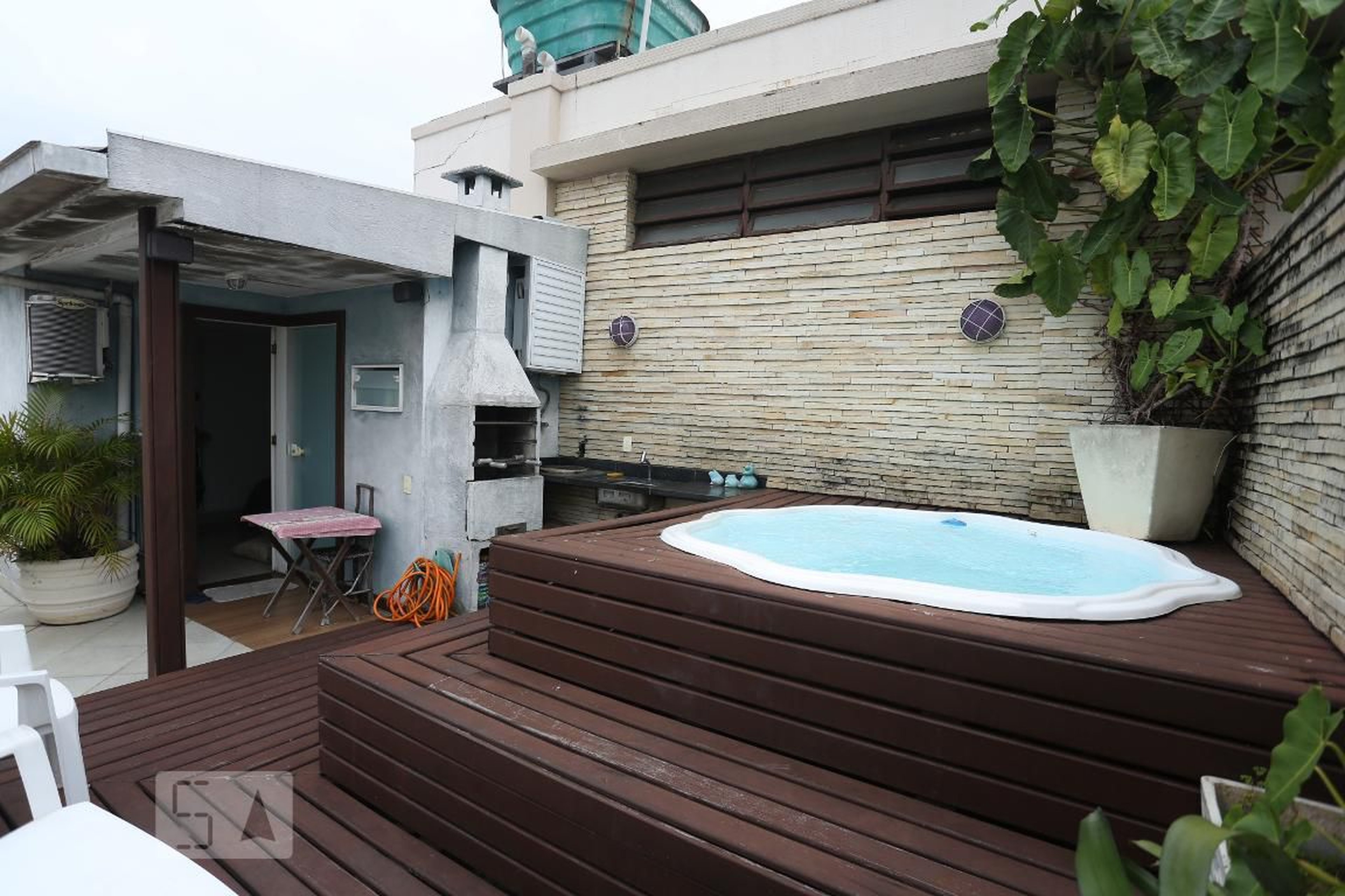 Piscina - Edifício Esther Tobler