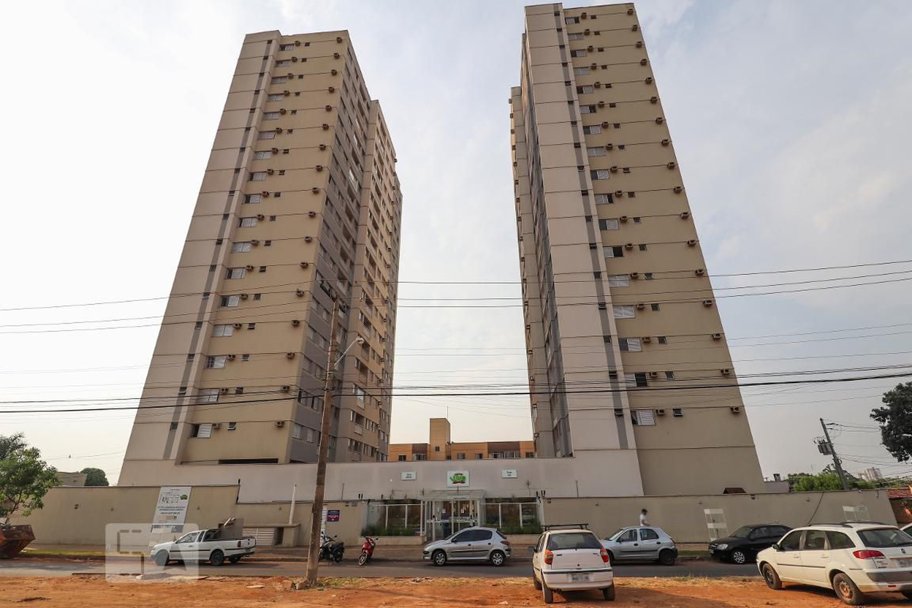 Fachada Condomínio em Rua Niterói, 517