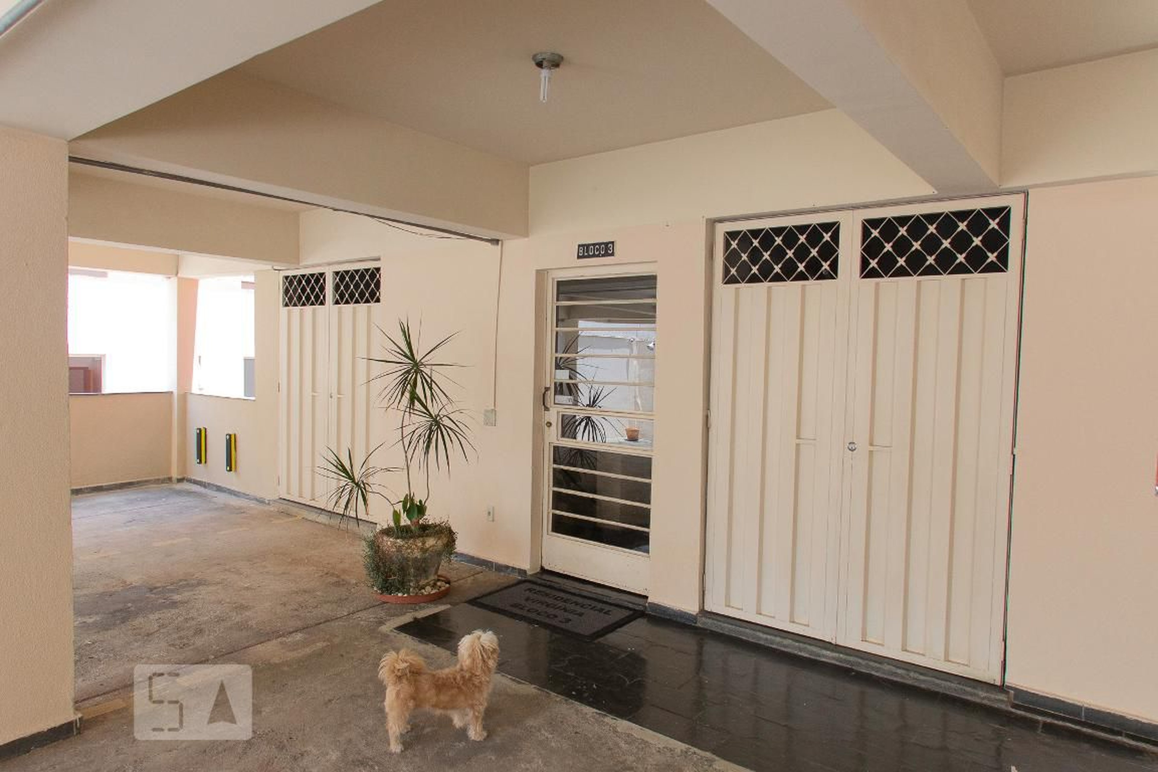 Entrada do Prédio - Residencial Virgínia