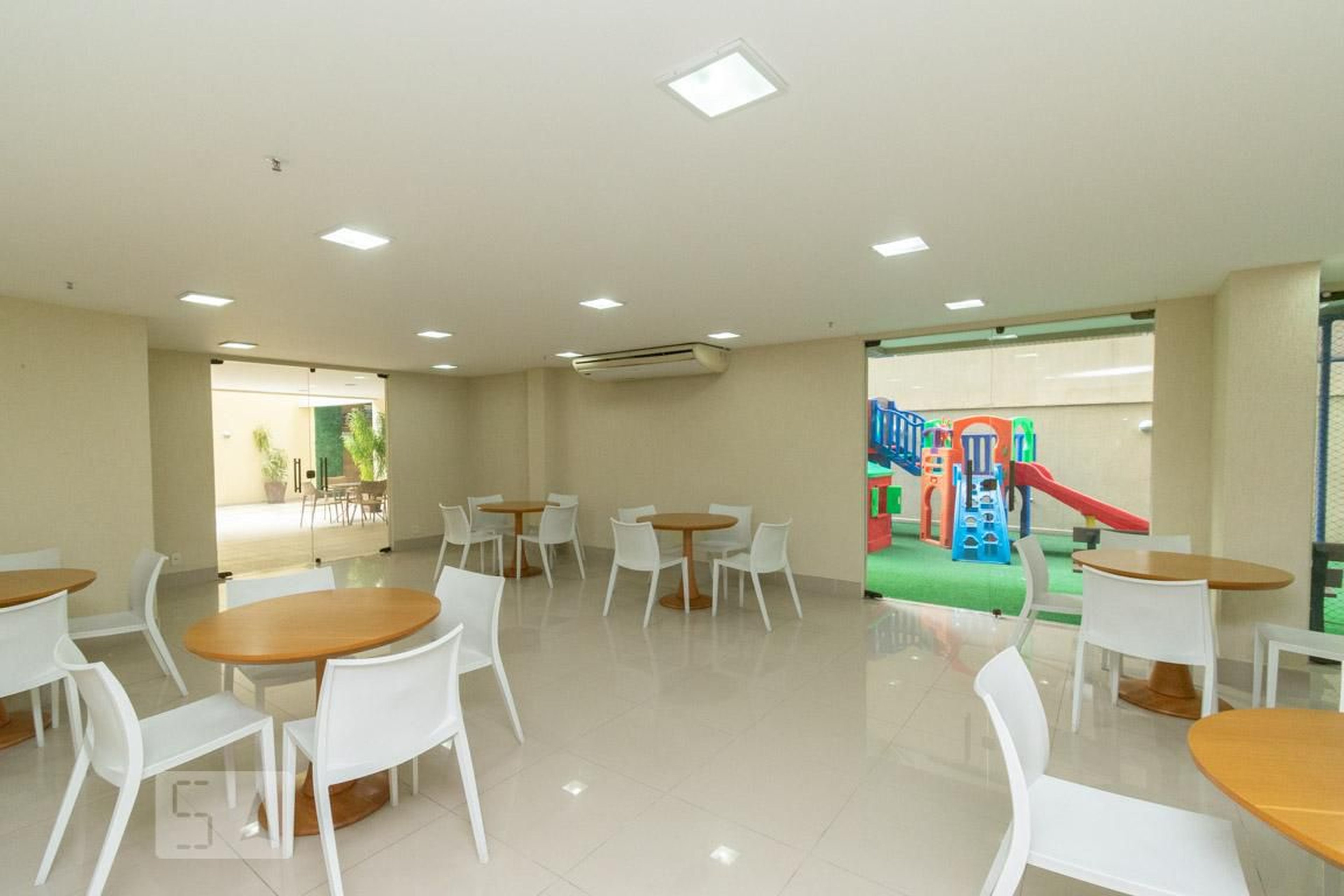 SALÃO DE FESTAS - Tour de Orleans