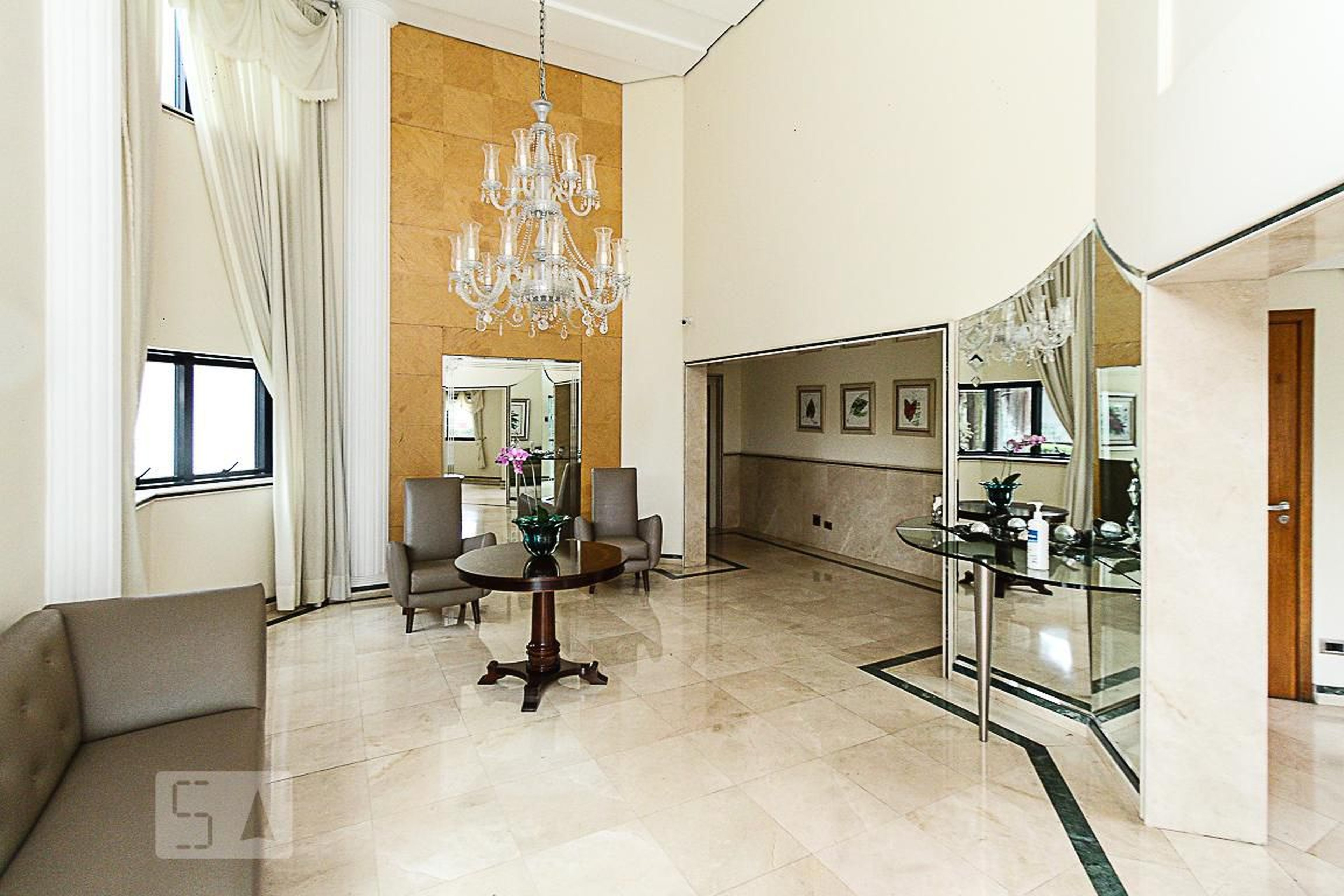 Hall - Edifício Piazza Di Napoli