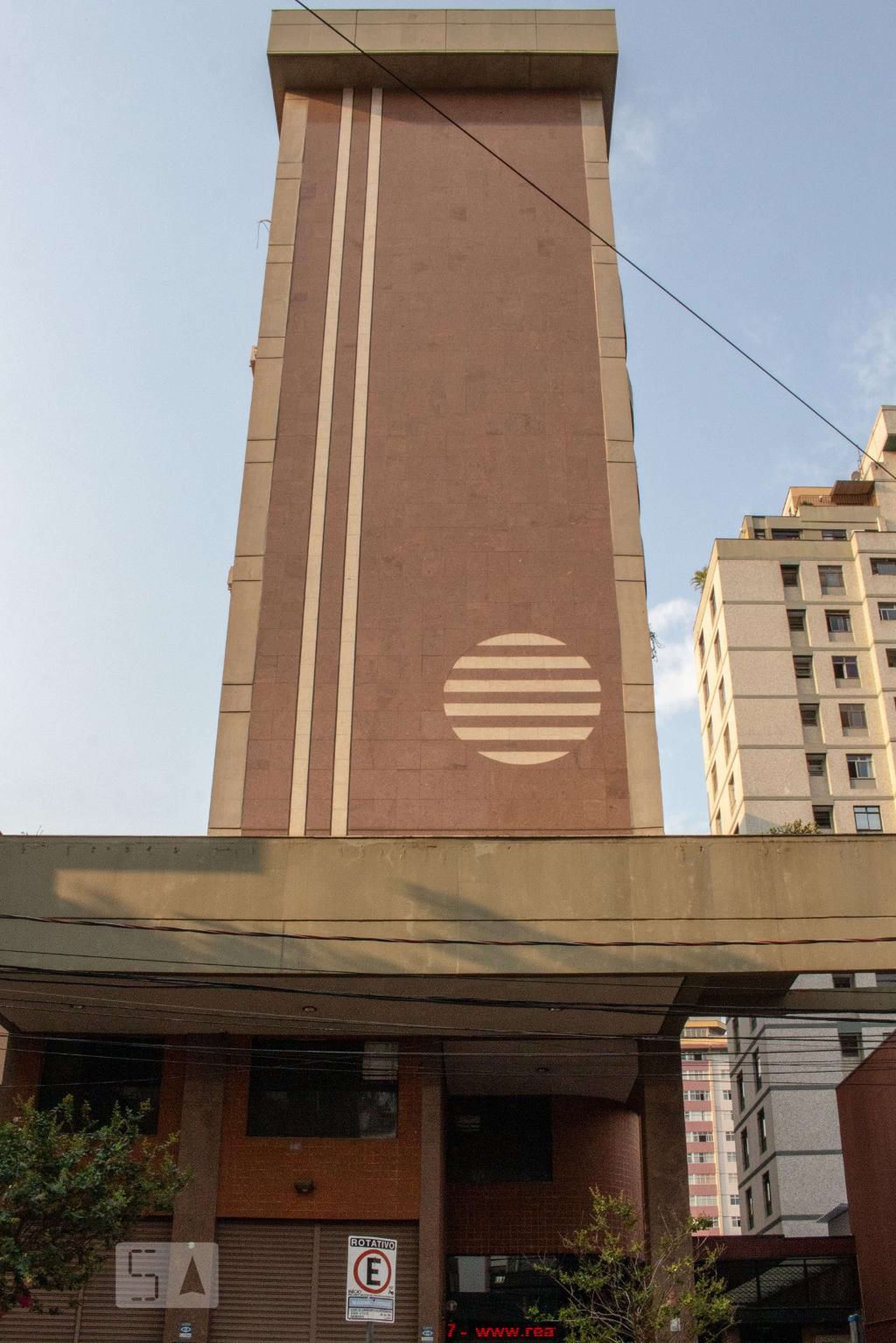 Fachada do Condomínio Edifício Palmeiras da Liberdade