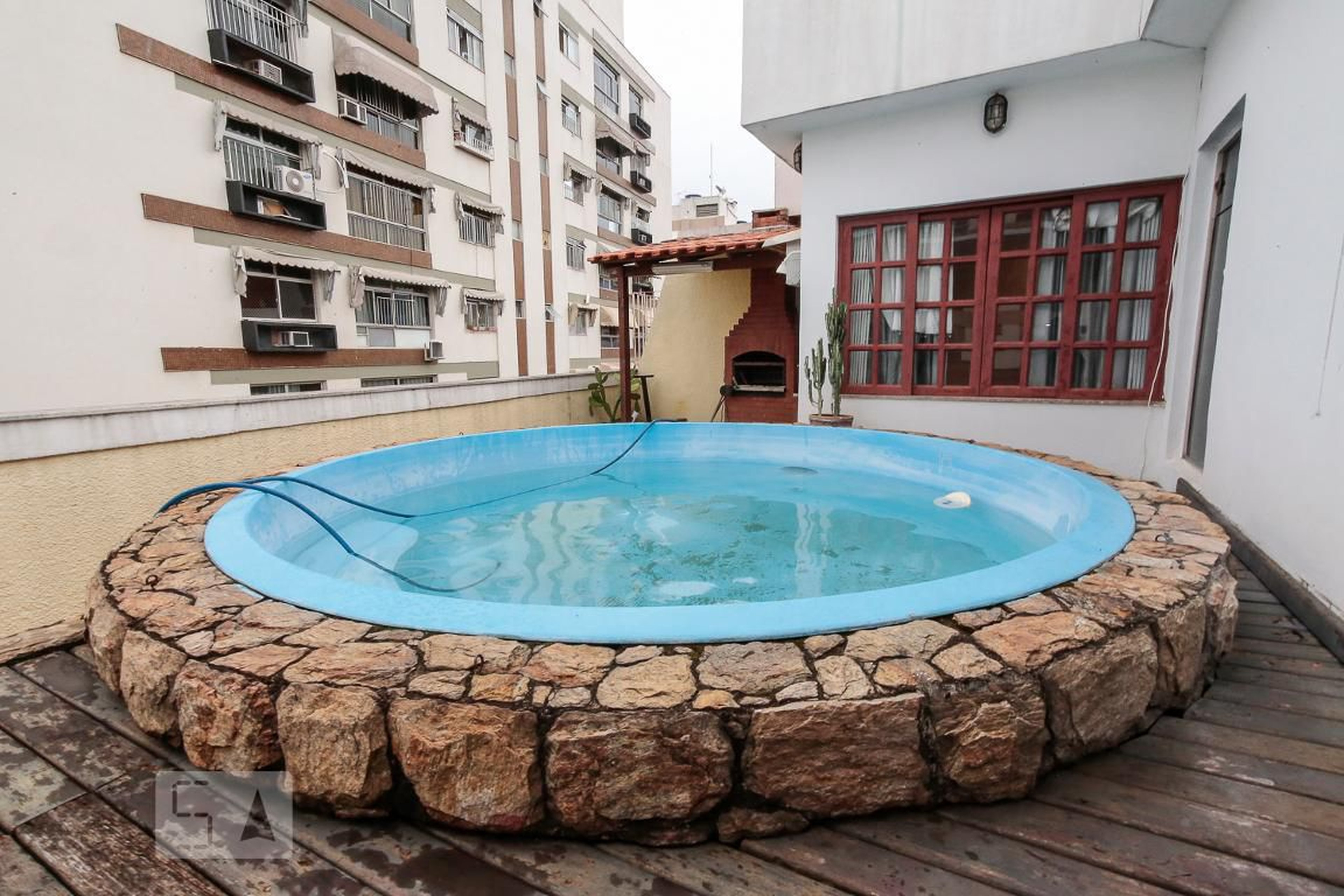 Piscina - Solar Nigri