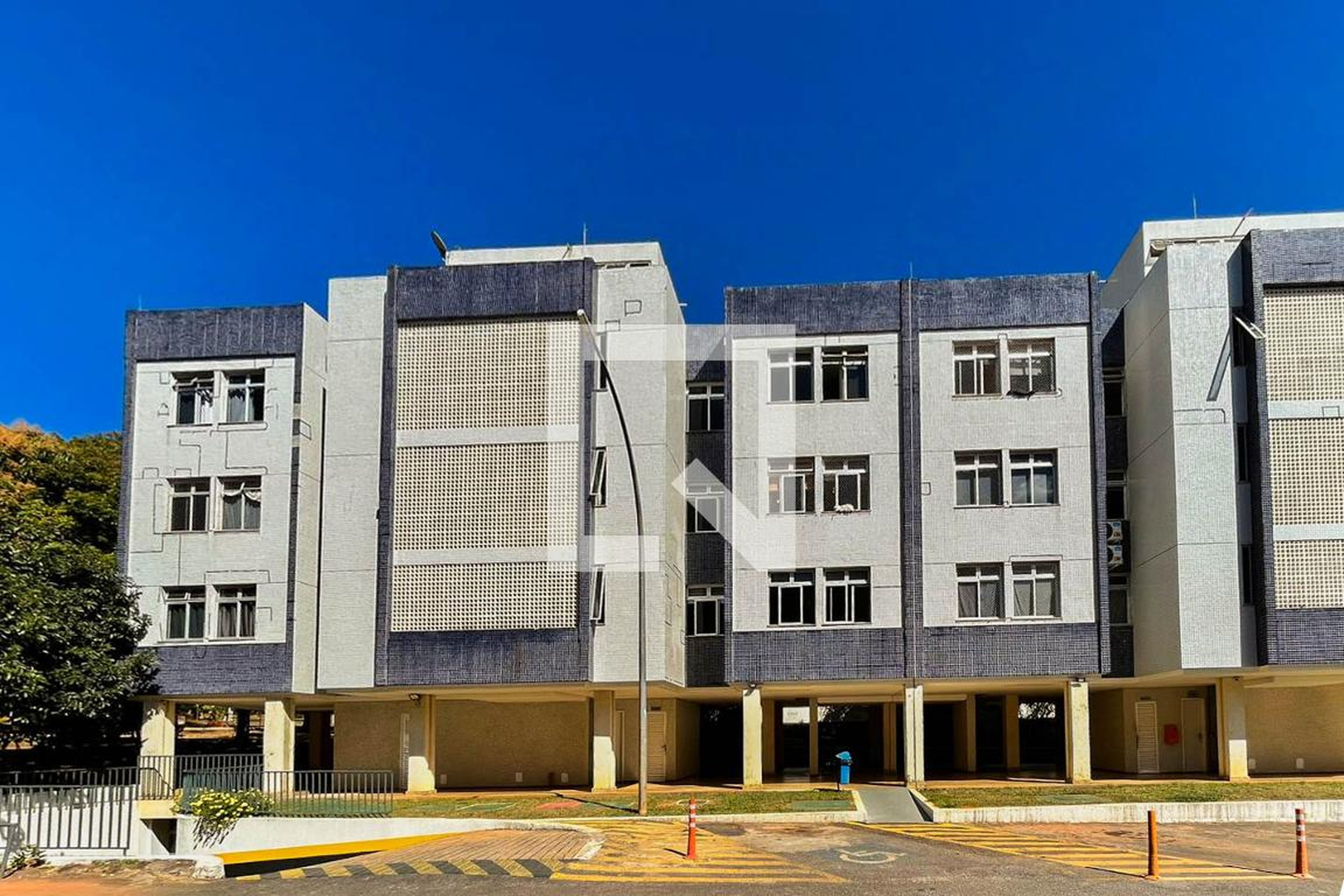 Fachada Condomínio em SQN 407 Bloco G, 0