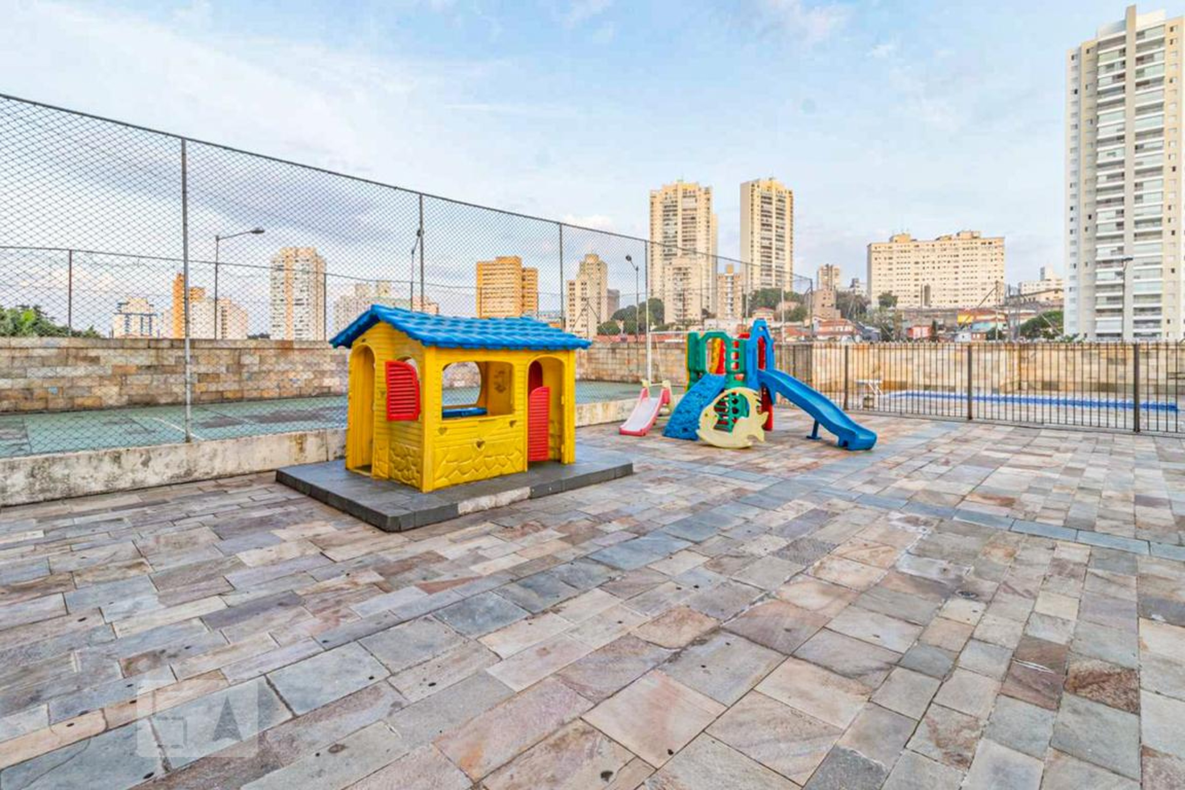 Playground - Roberta