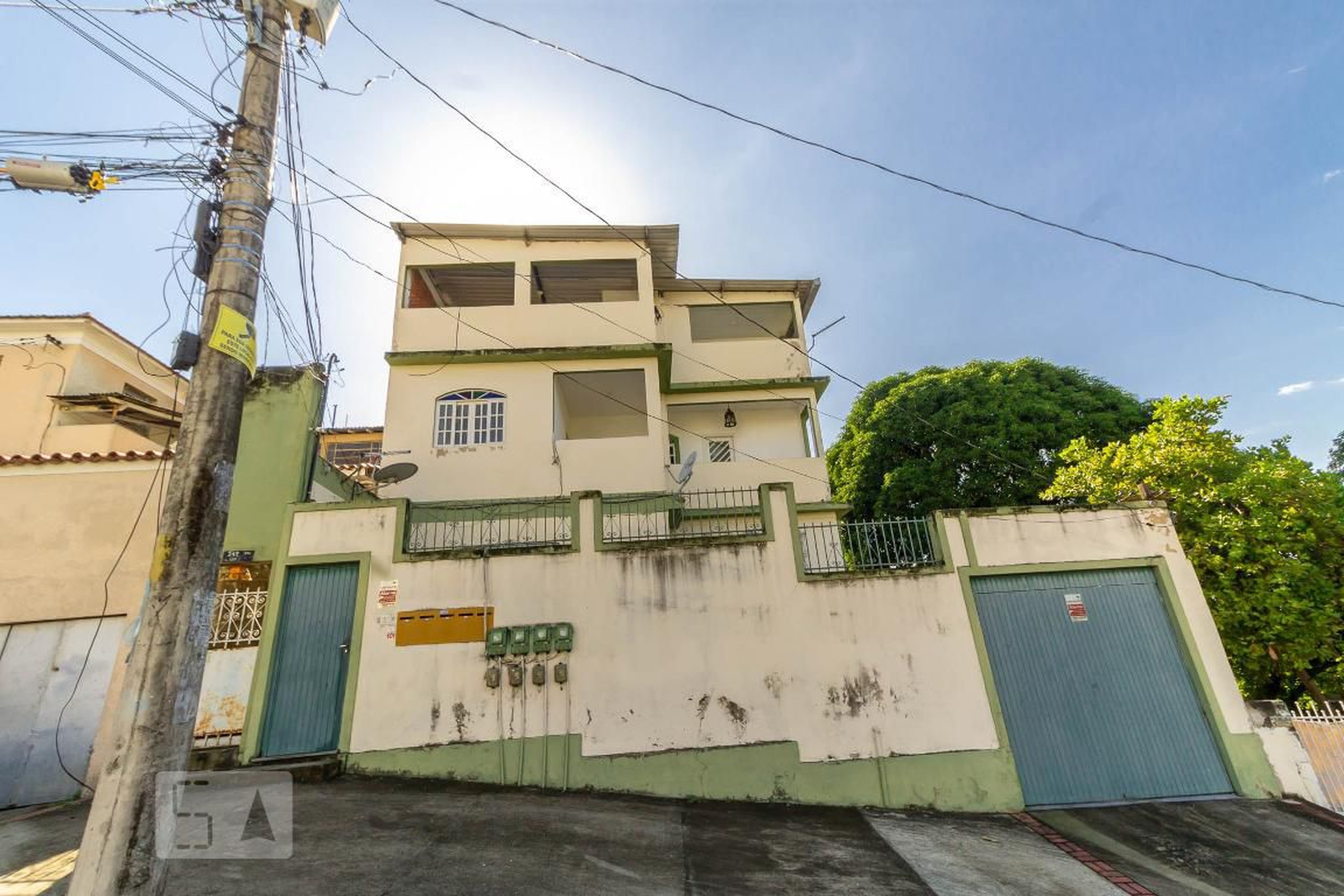 Fachada Condomínio em Rua Domingos de Barros, 349