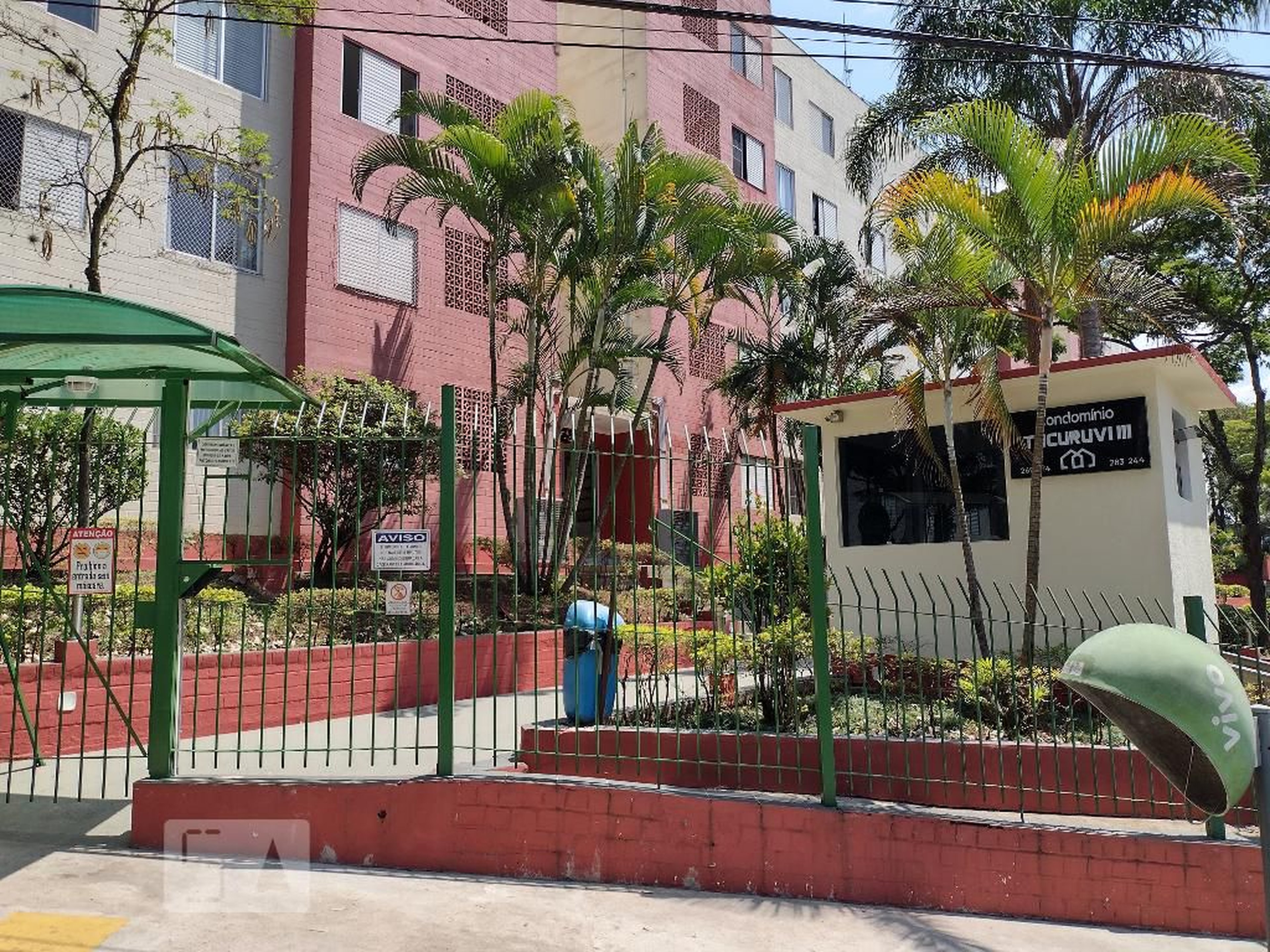 Fachada Condomínio em Rua Antônio Flaquer, 244