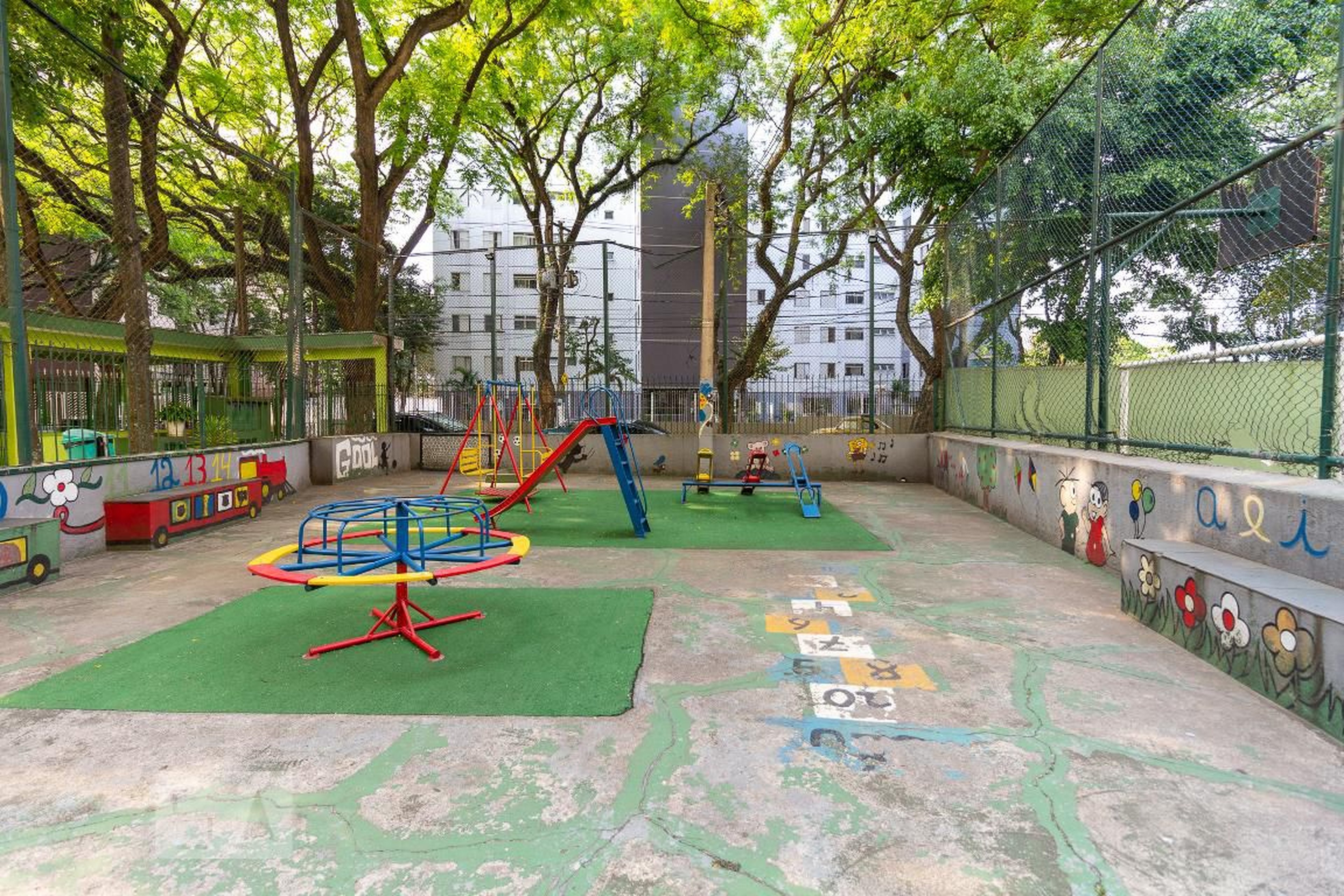 Playground - Edifício Itatiaia