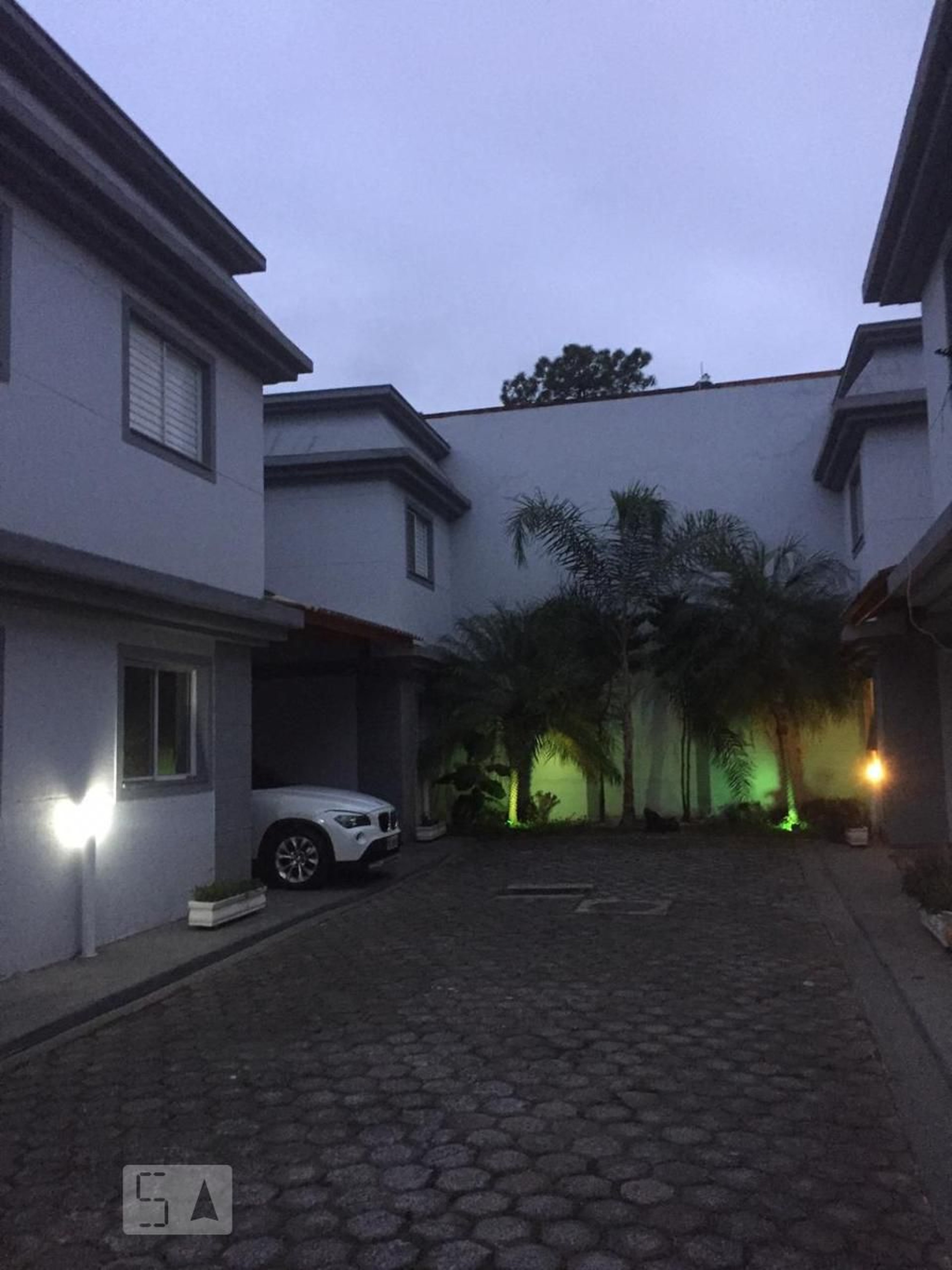 Condomínio - Neovile