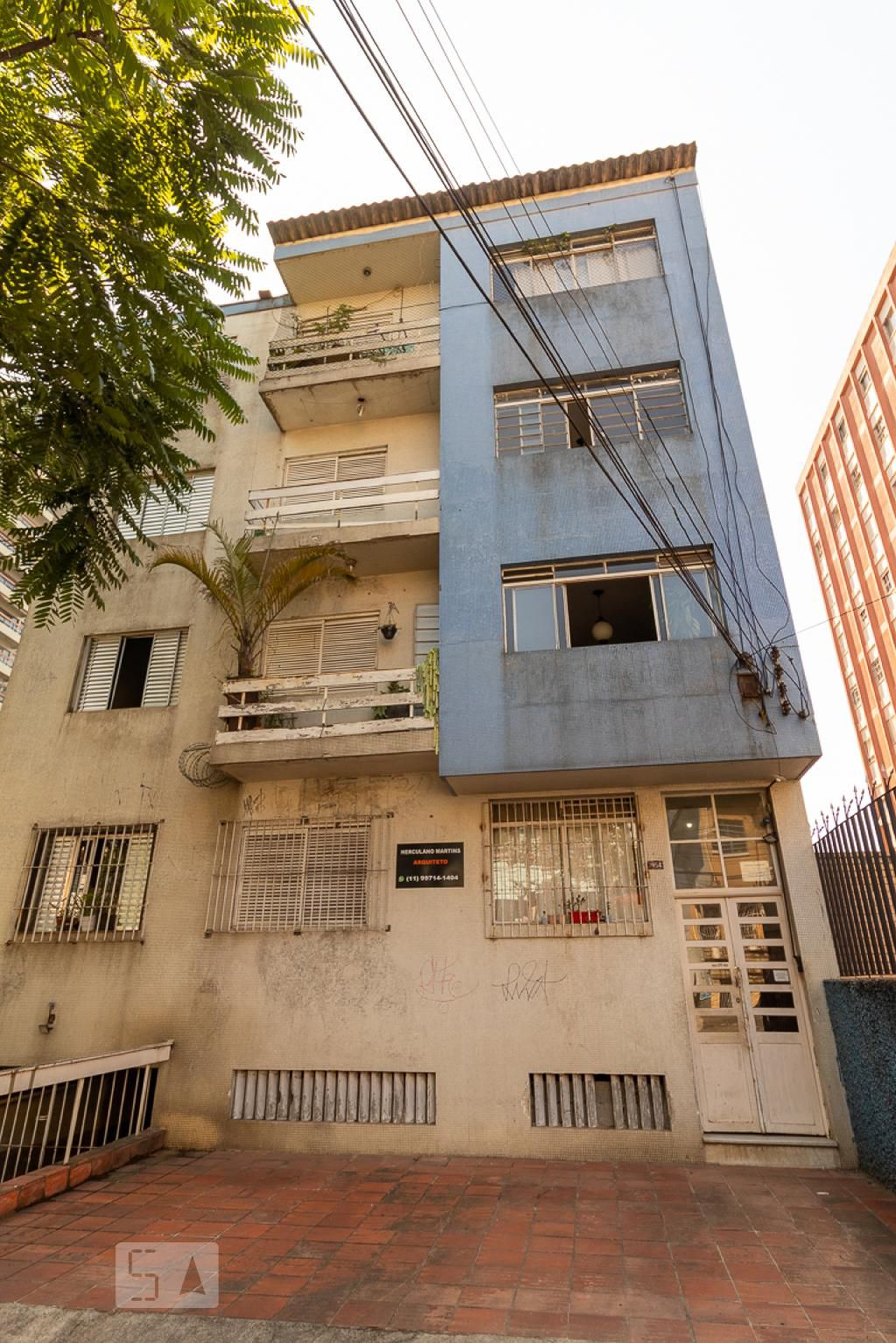 Fachada Condomínio em Rua Cayowaá, 1954