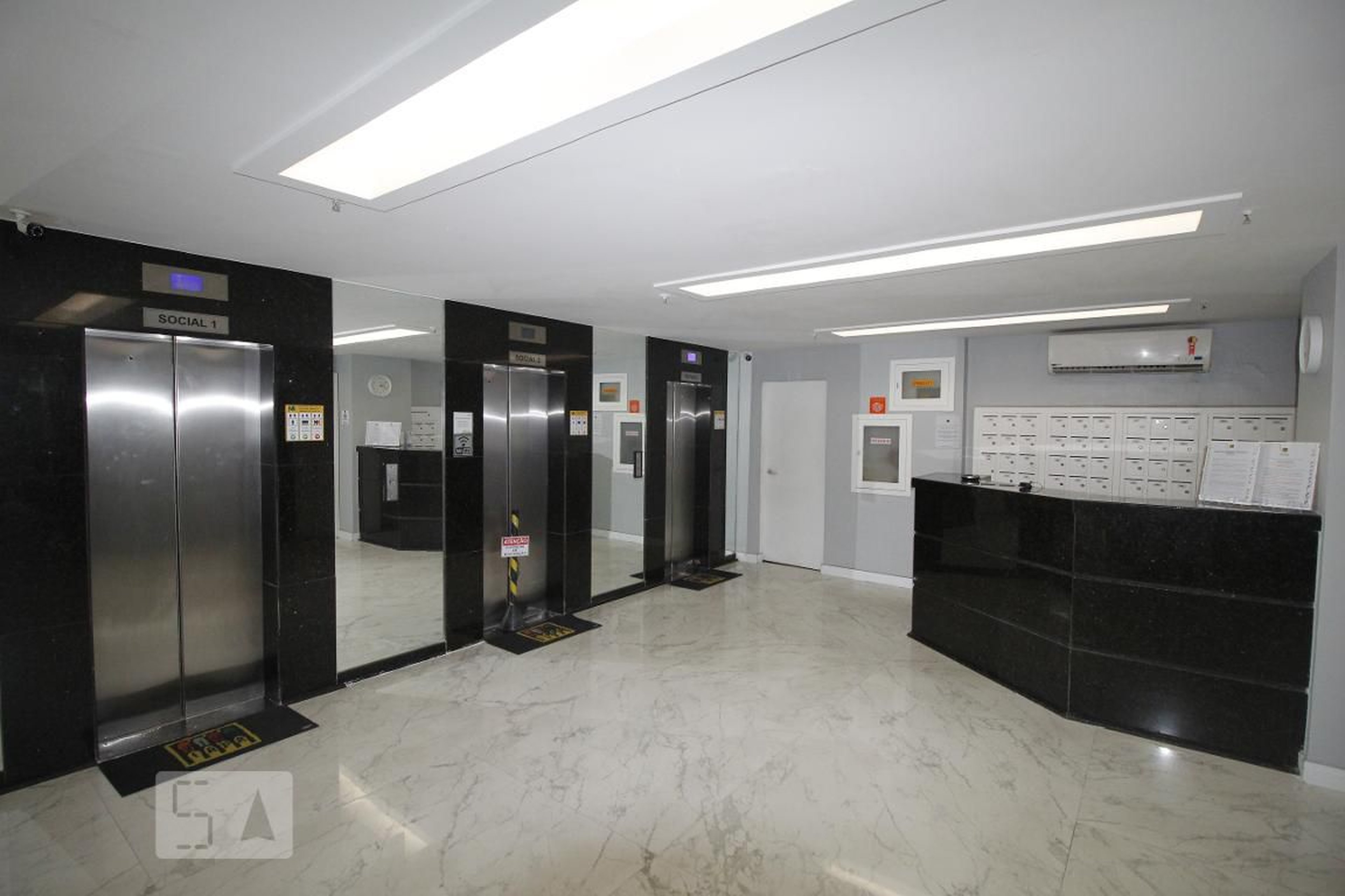 Entrada do prédio - Viva Lapa