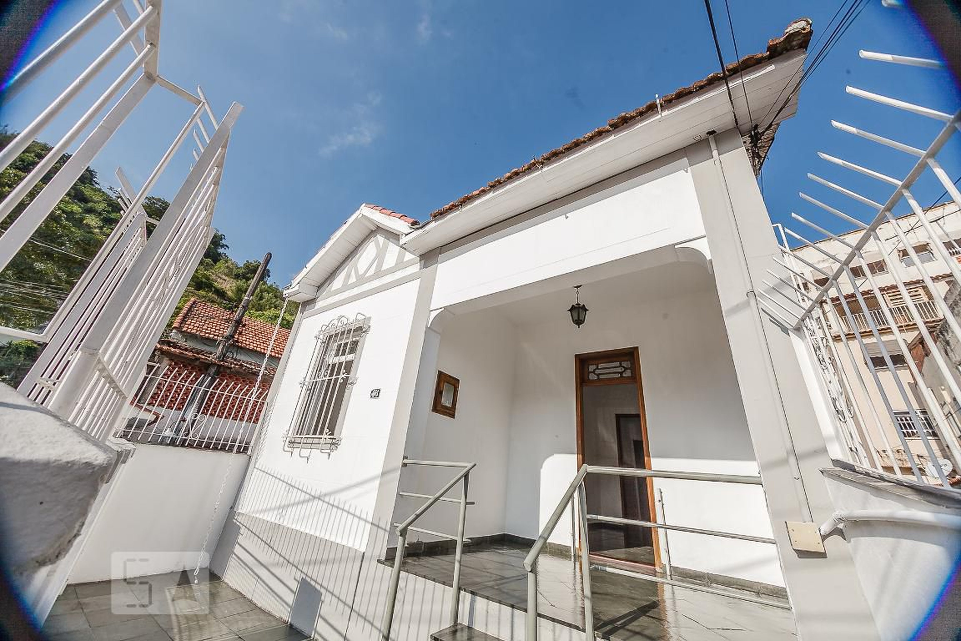 Fachada Condomínio em Tv. Manoel Benício, 46