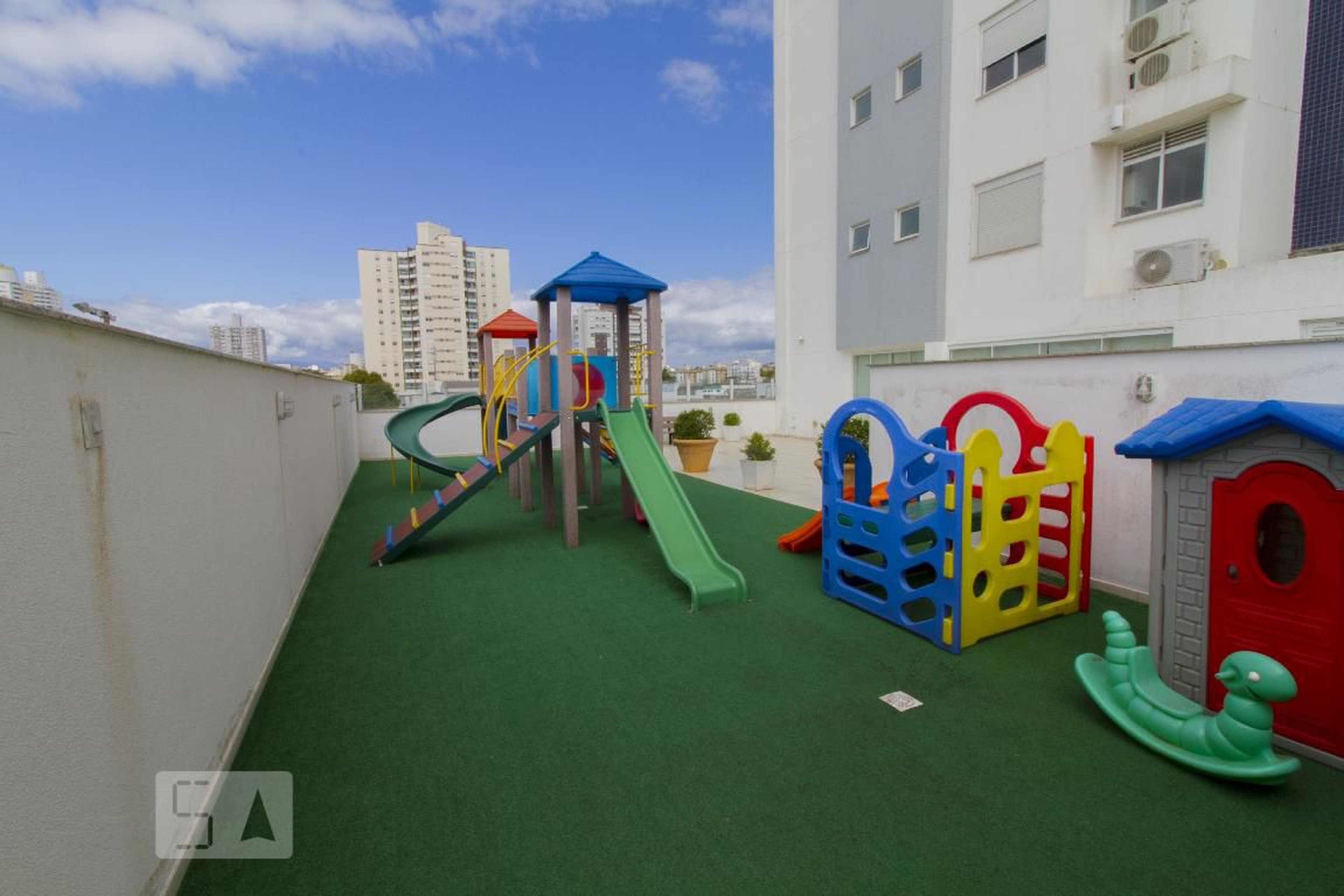 Playground - Henrique Deucher