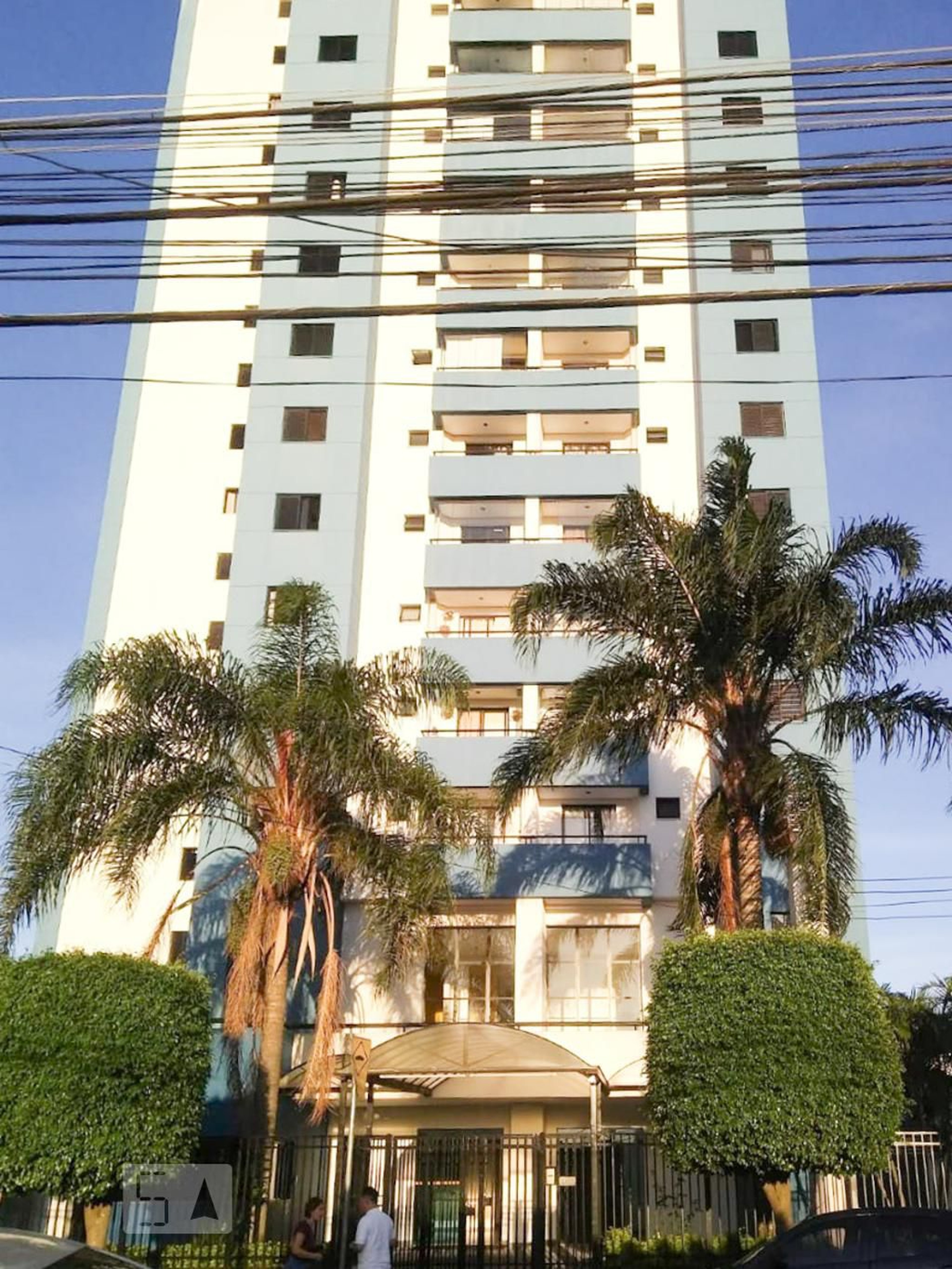 Fachada do Condomínio Residencial Enéas de Barros