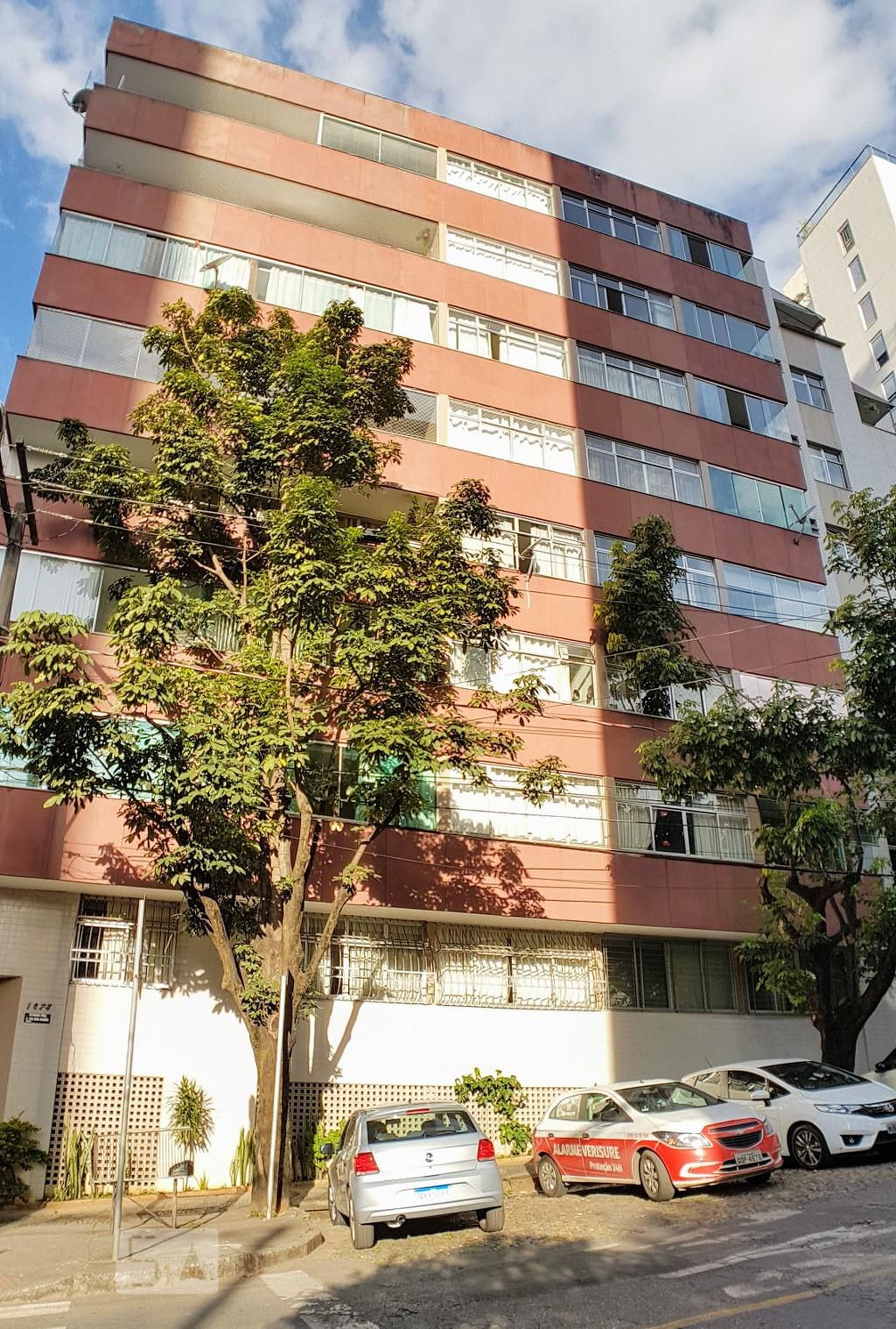 Fachada Condomínio em Rua Maranhão, 1673