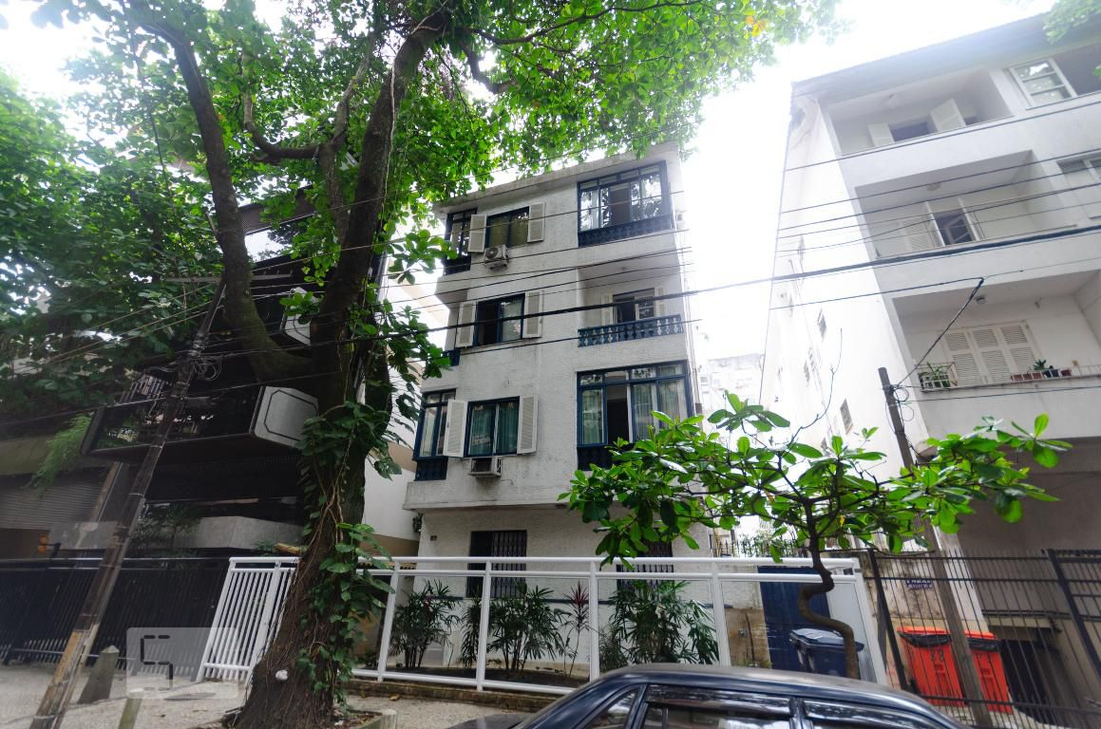 Fachada do Condomínio Edifício José Linhares