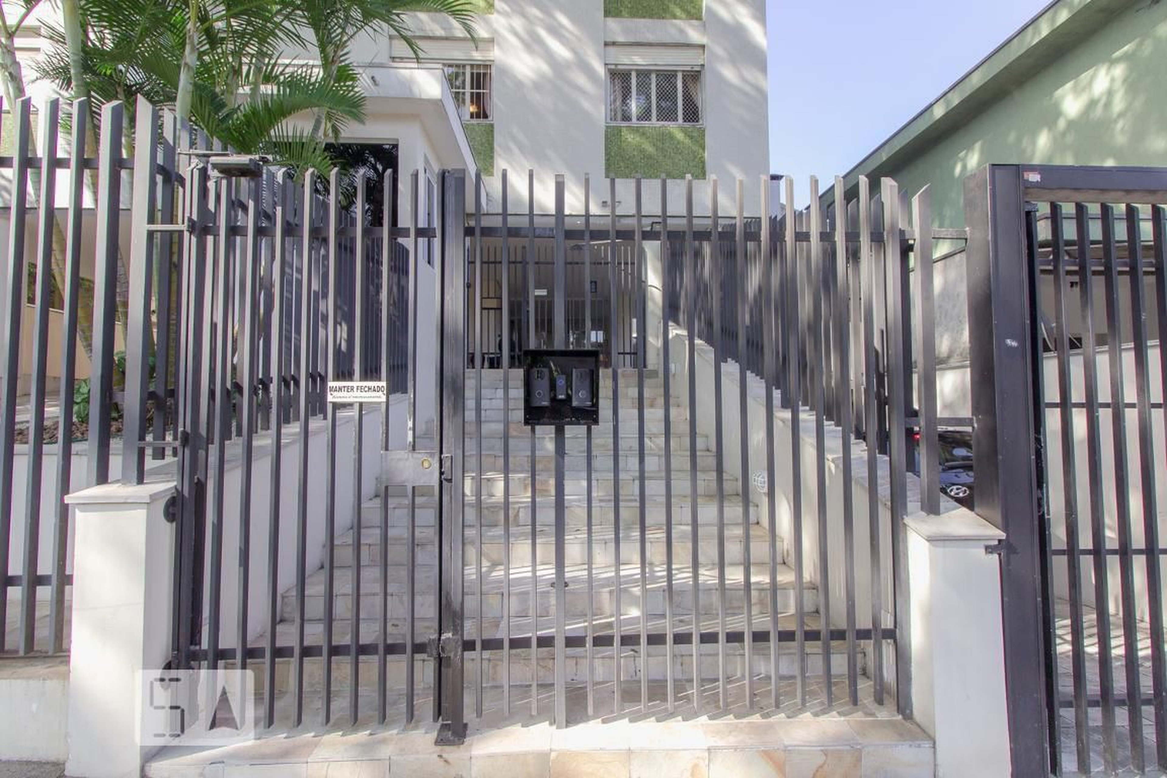 Fachada do Prédio Condomínio Lota