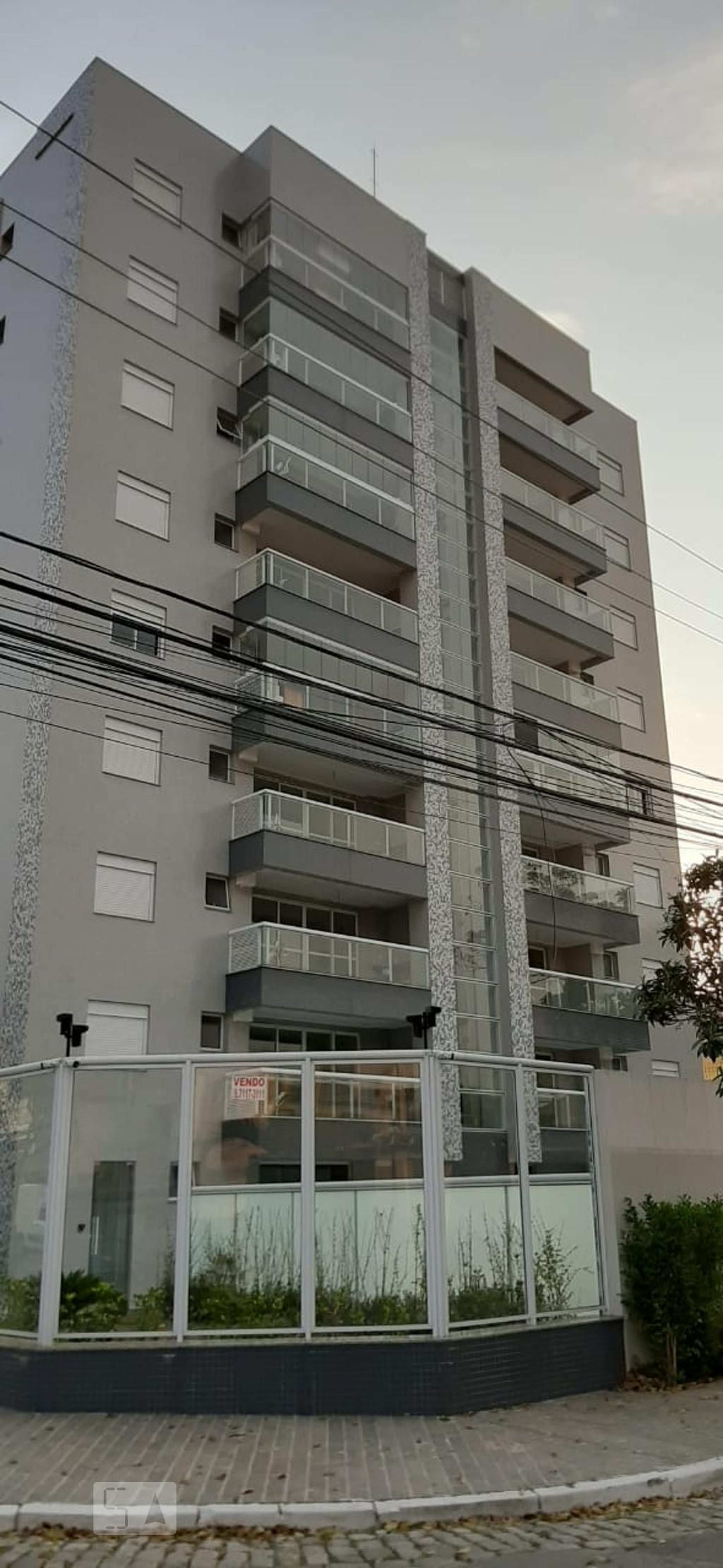 Fachada Condomínio em Rua Antônio Guganis, 393