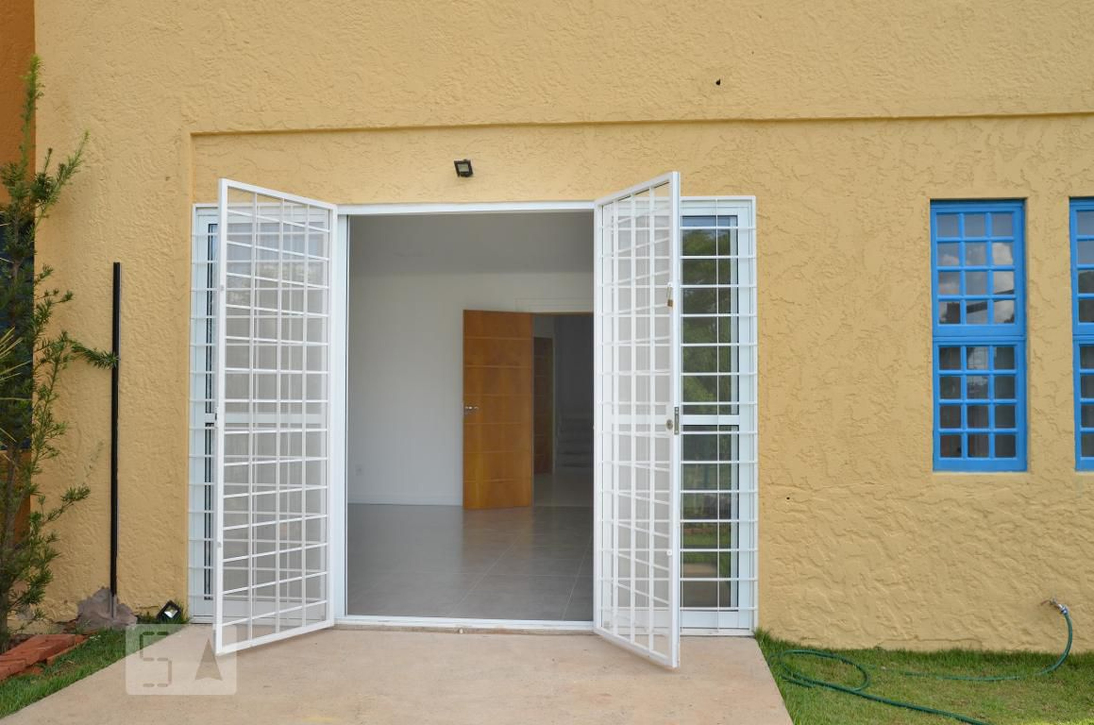 Fachada Condomínio Mansões Mata da Anta