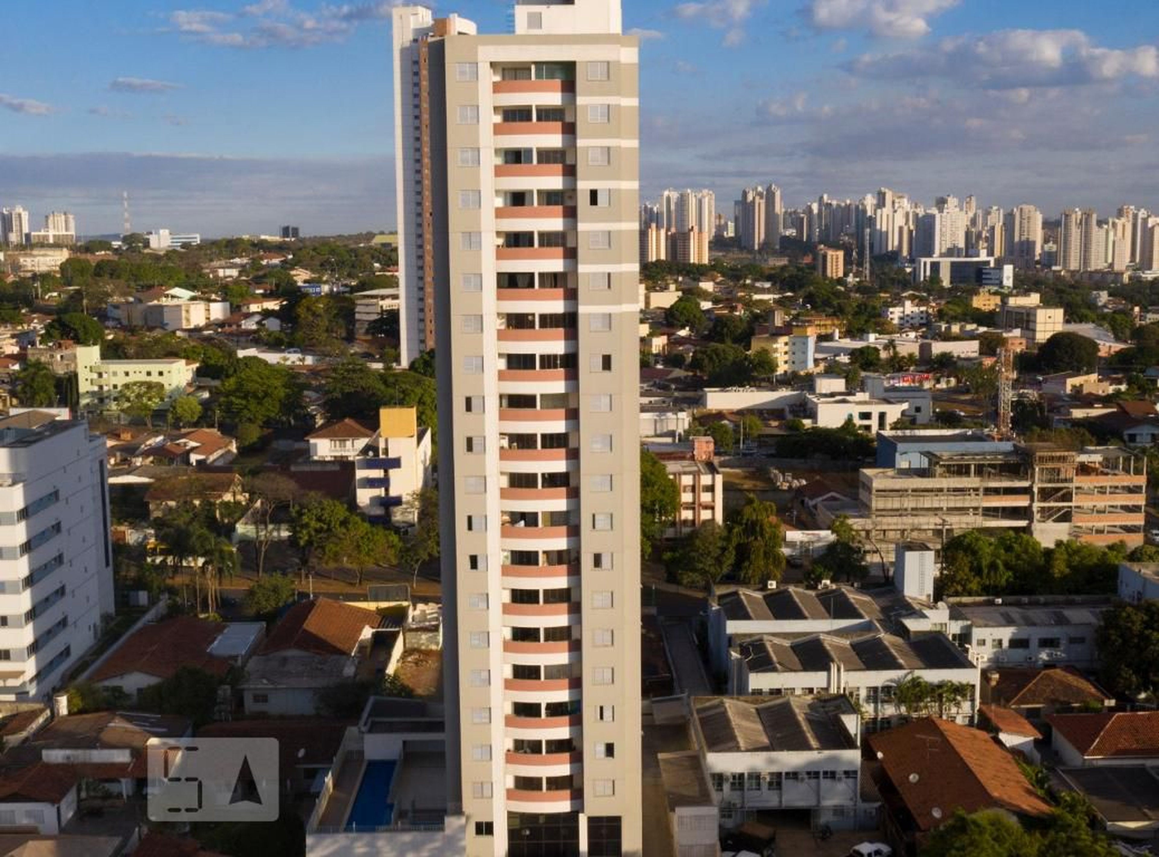 Fachada Condomínio Valenzano