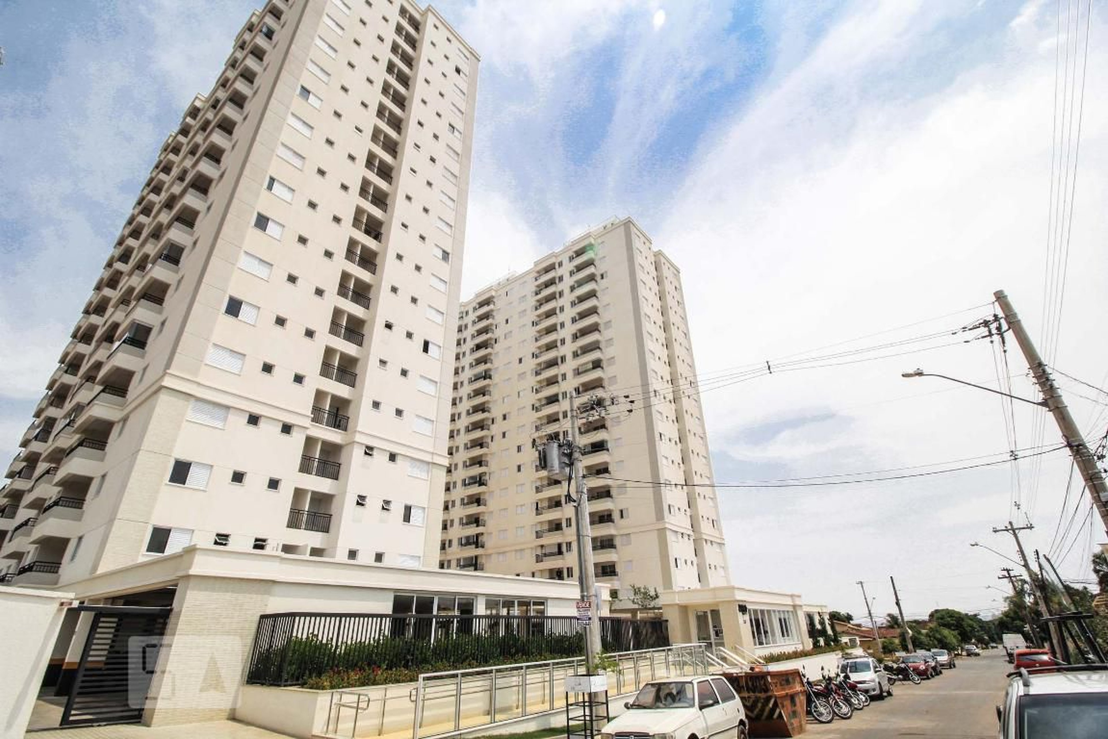 Fachada do Condomínio Condomínio Praça Sudoeste