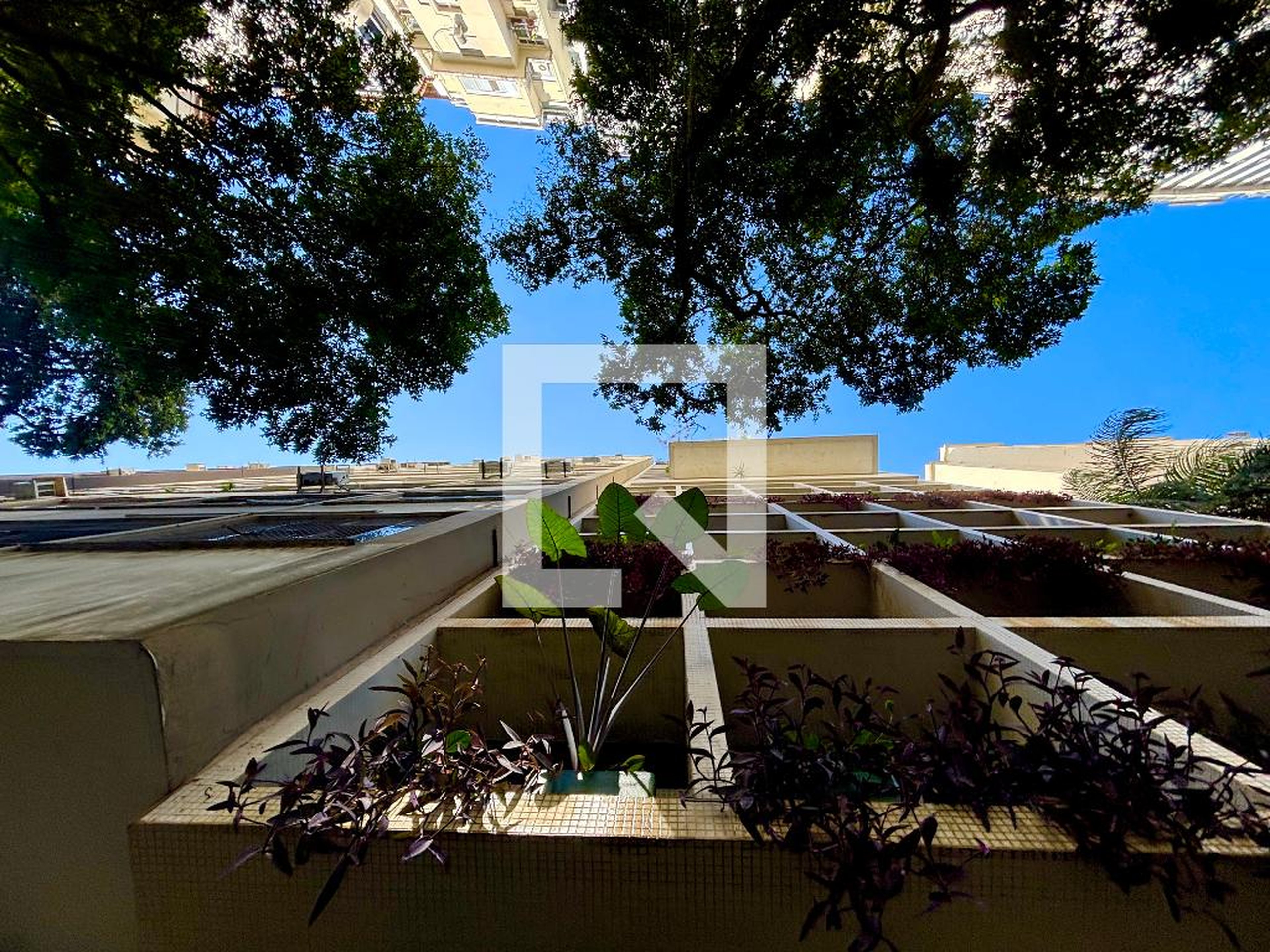 Fachada Condomínio Rolande Moreau