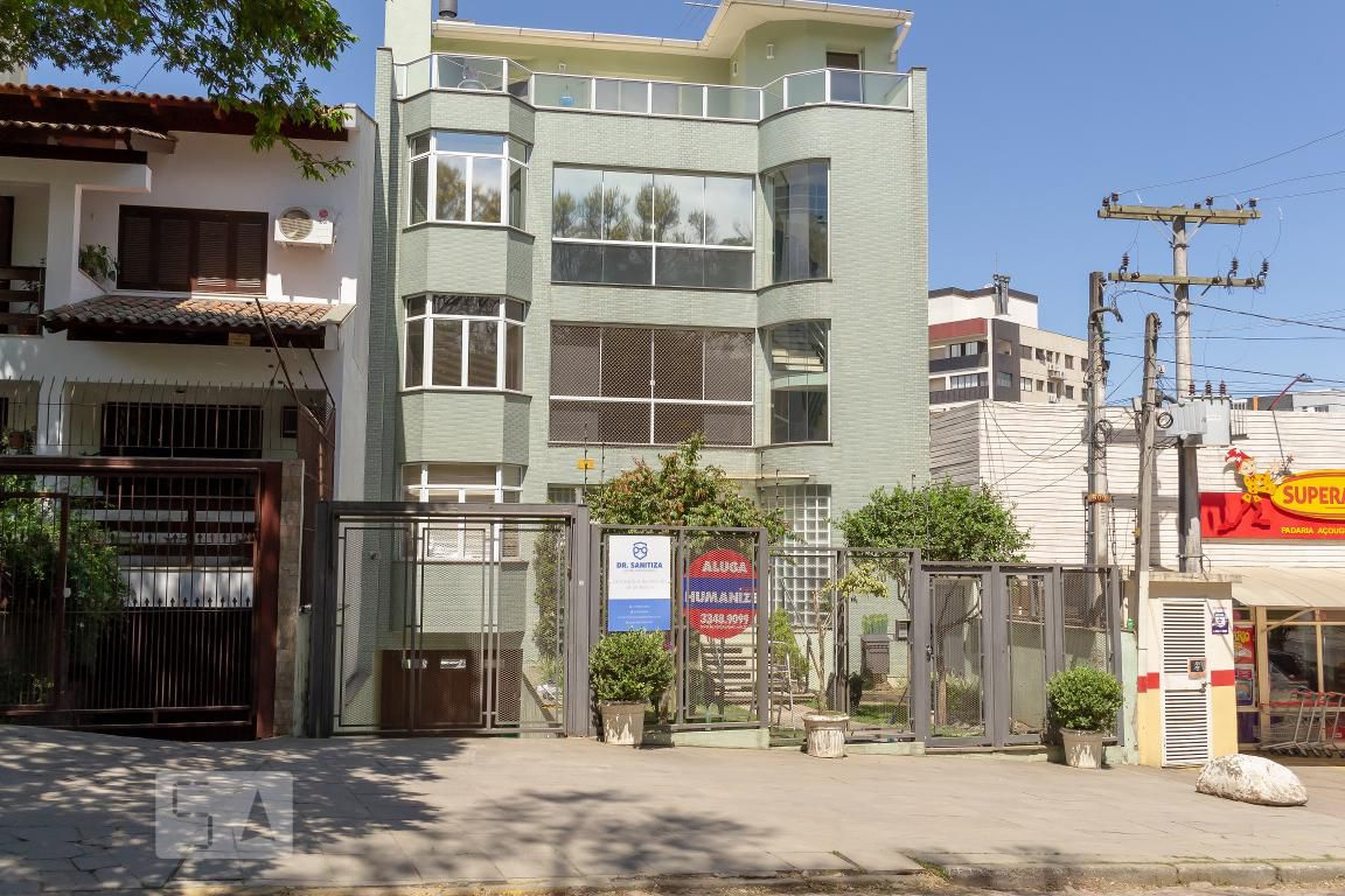 Fachada Condomínio em Rua Itapeva, 500