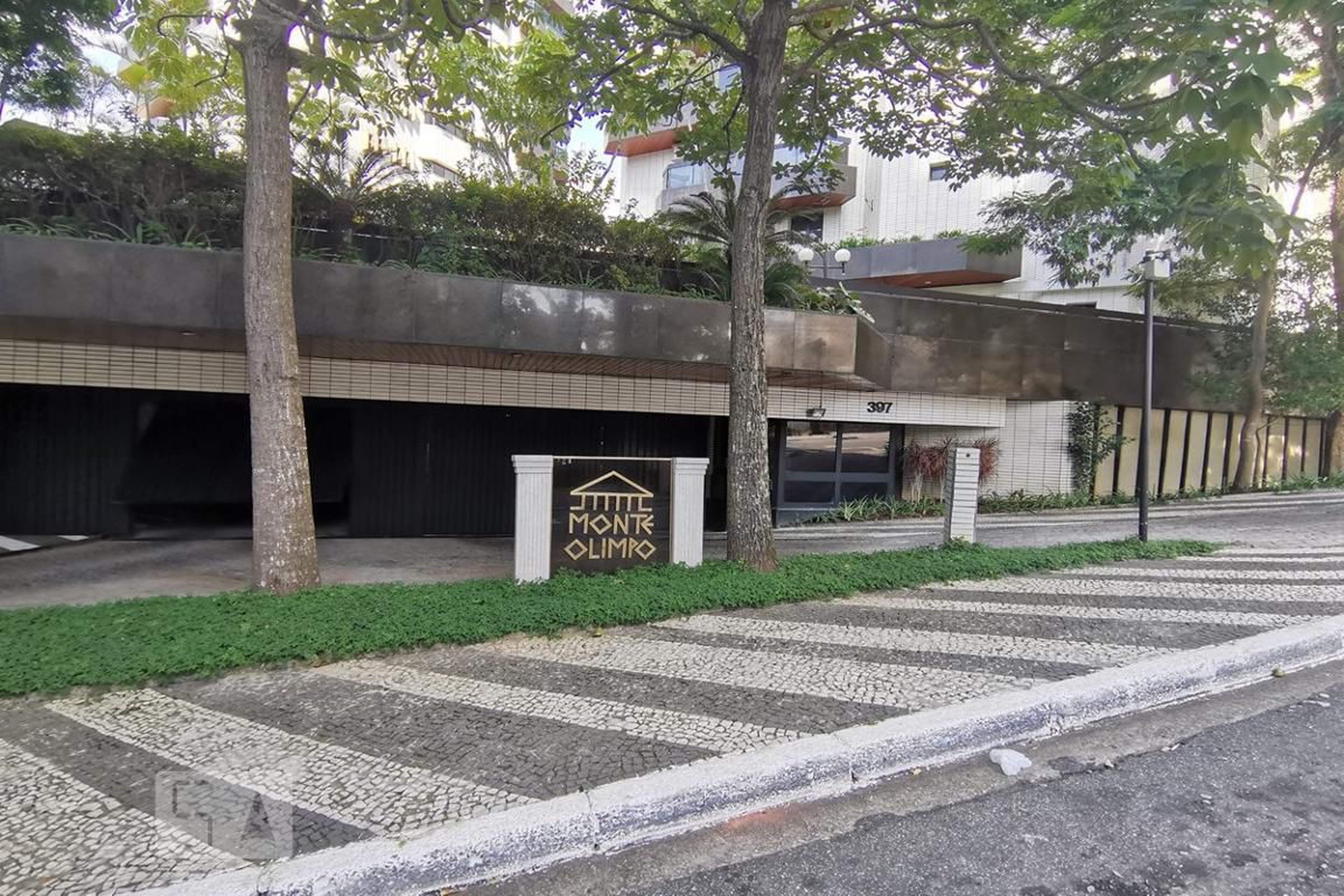 Fachada do Condomínio Condomínio Monte Olimpo