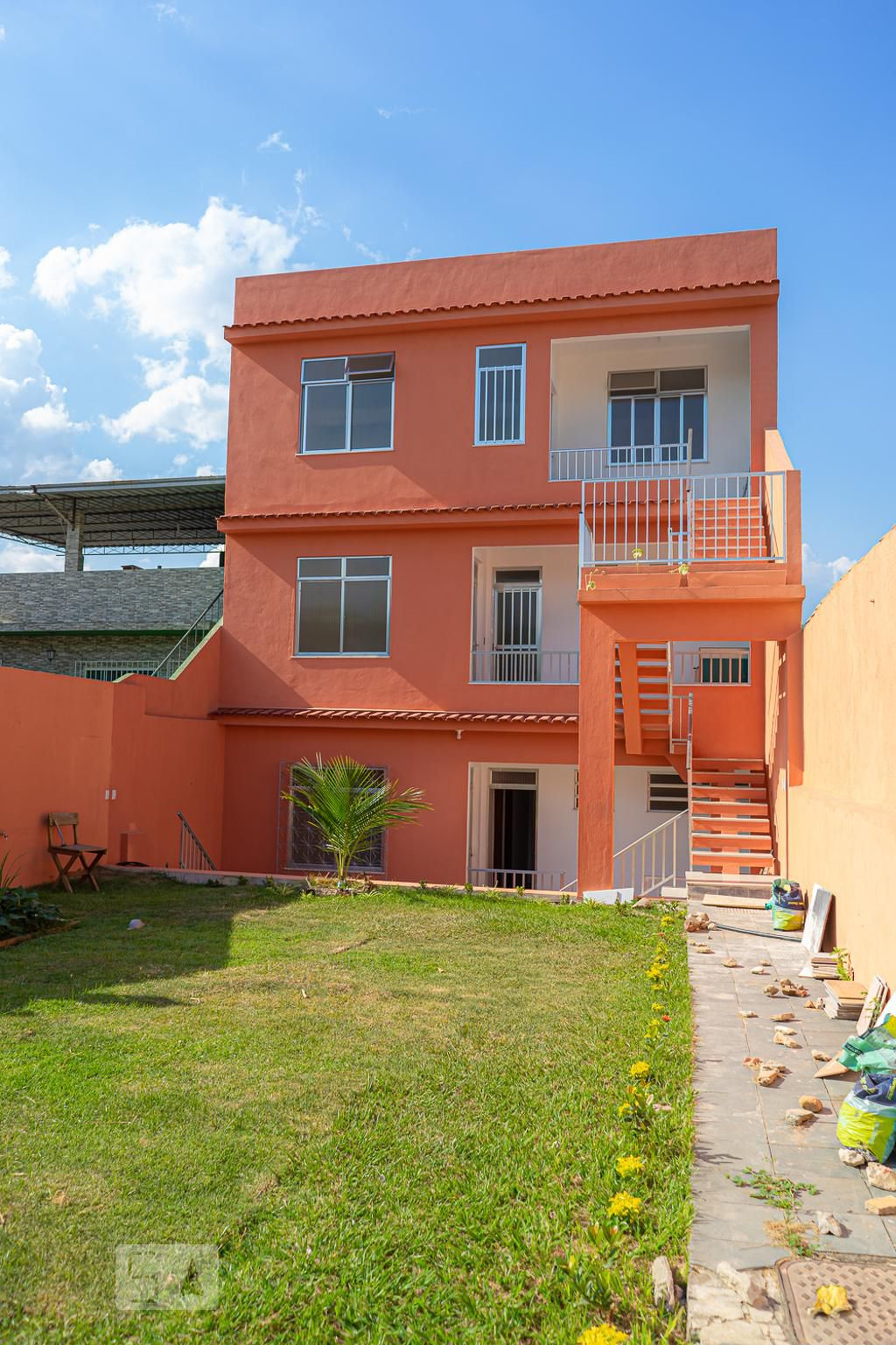 Fachada do Prédio Condomínio em Rua Pachêco Téles, 90