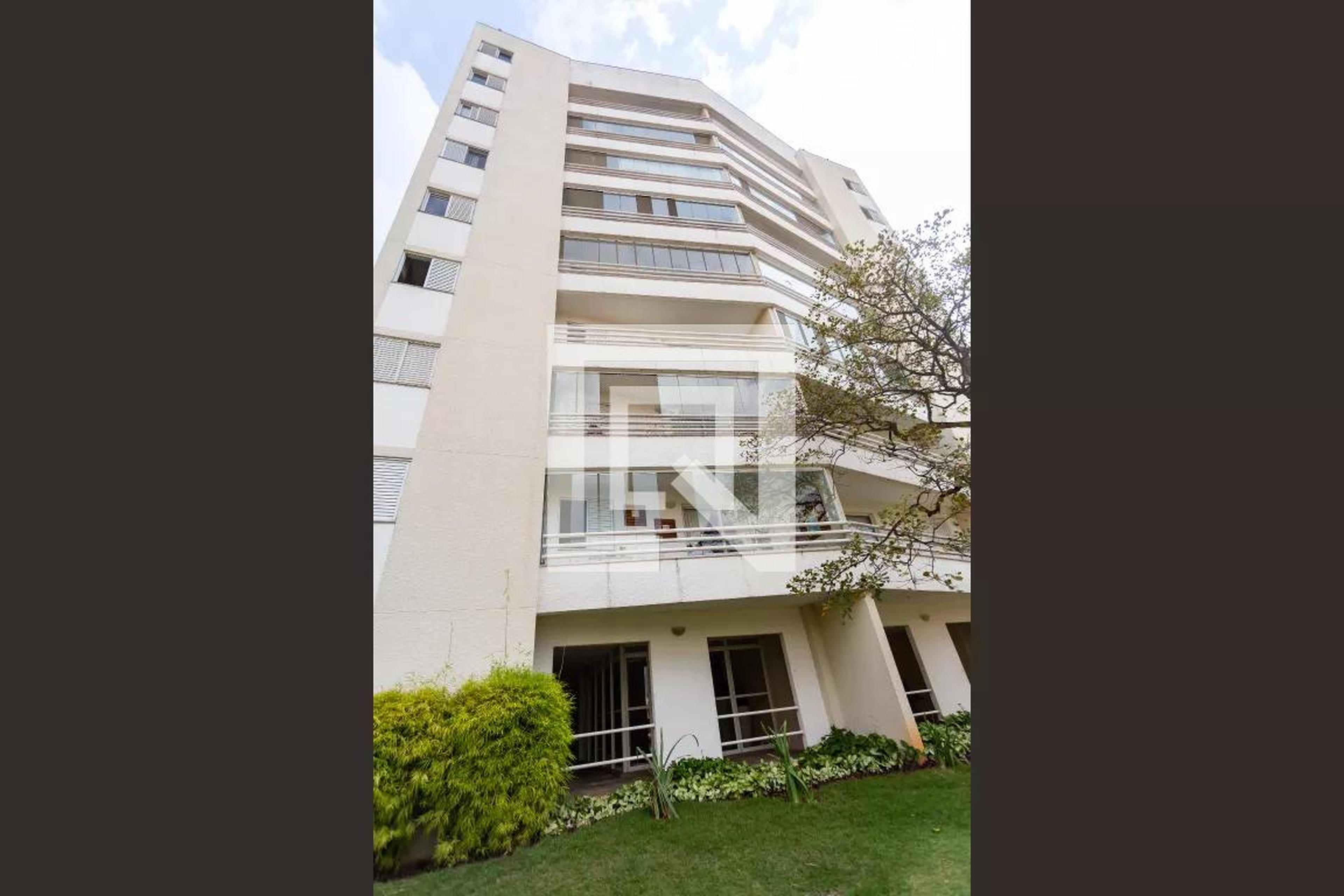 Fachada Condomínio Auguri Parque