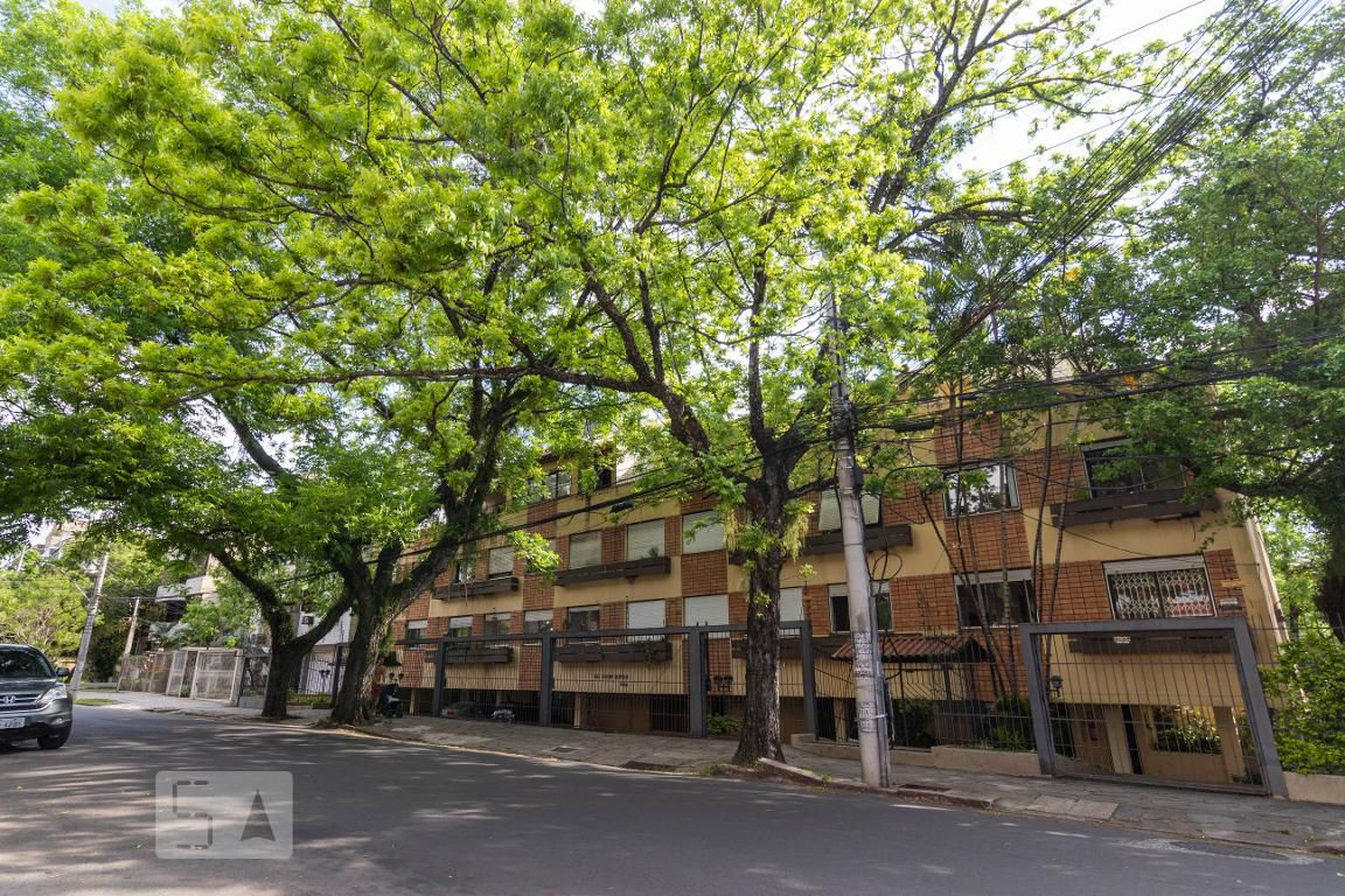 Fachada Condomínio em Rua Carazinho, 700