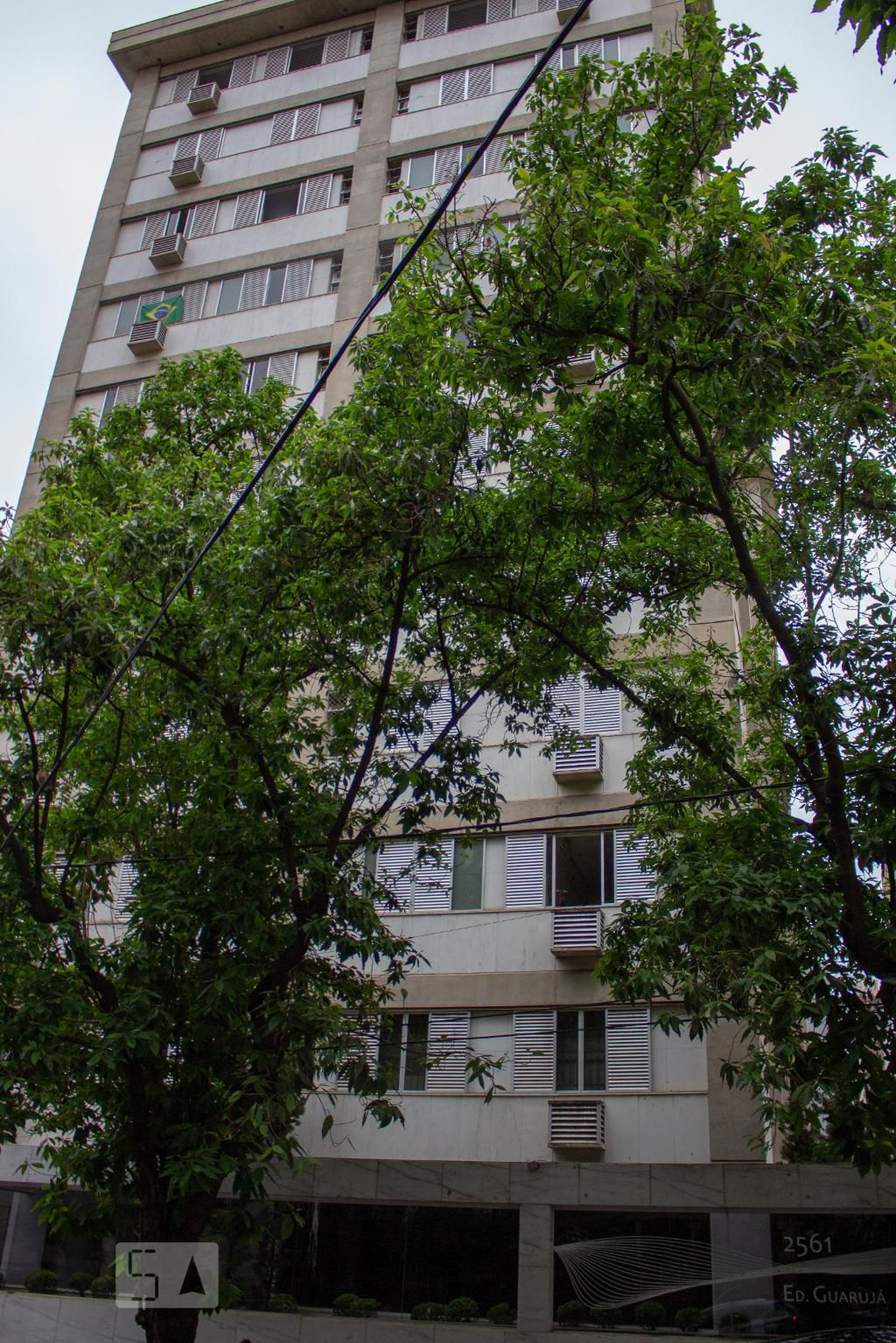 Fachada do Condomínio Edifício Guarujá