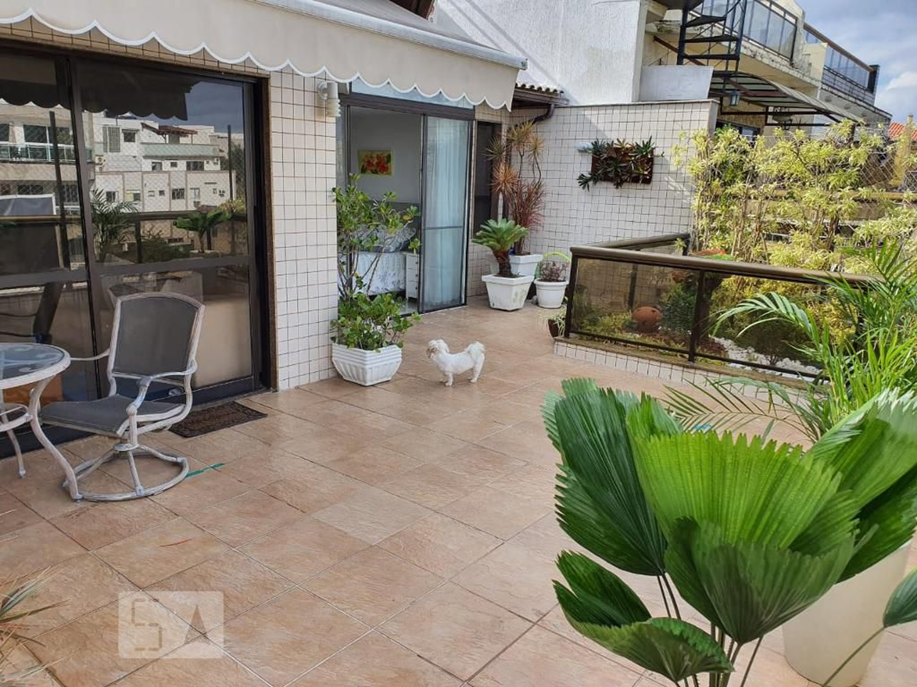 Piscina - Edifício Miramar One Residence