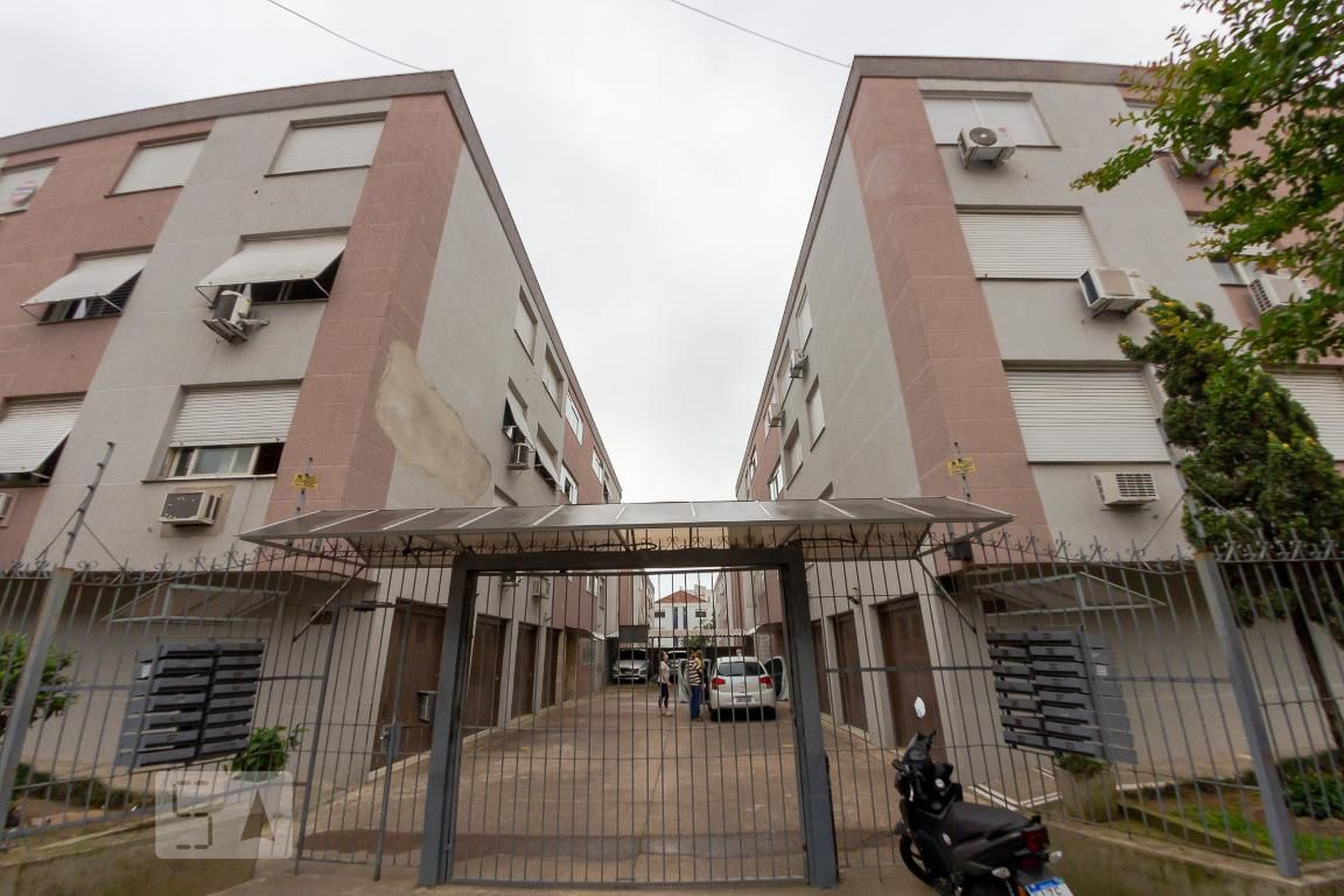 Fachada do Condomínio Condomínio em Avenida Doutor João Simplício Alves de Carvalho, 755