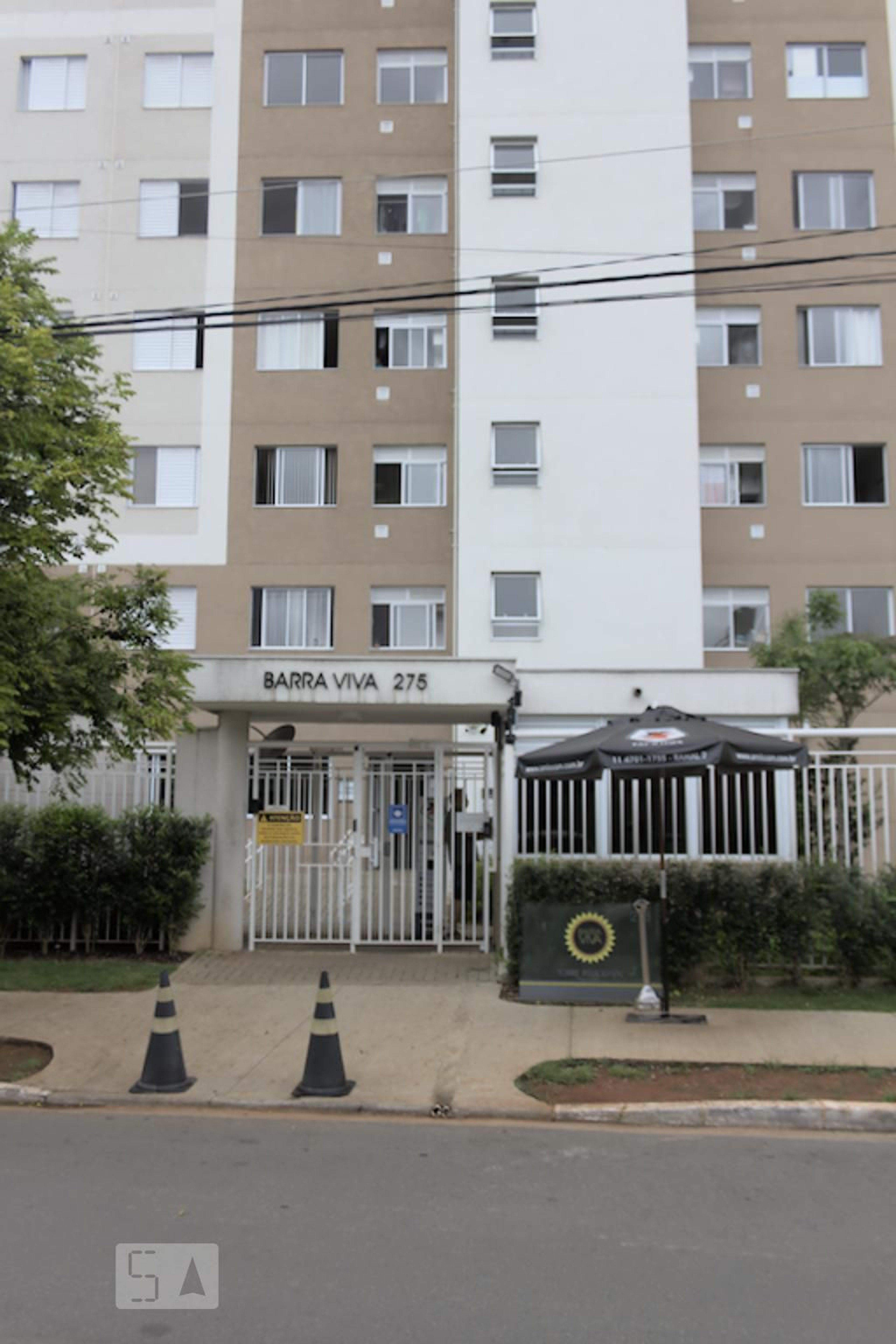 Fachada do Condomínio Condomínio Barra Viva 2  Felicidade