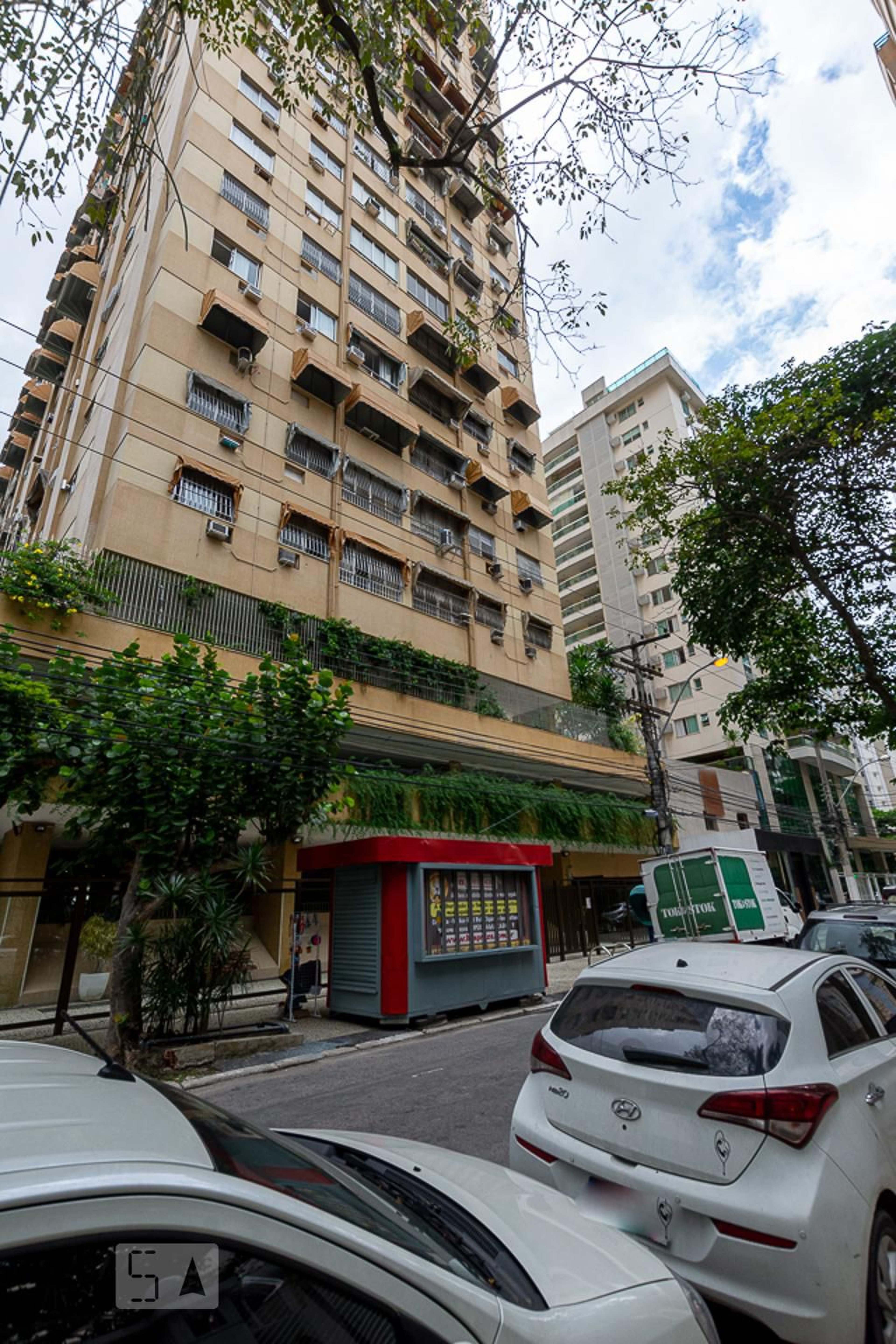 Fachada do Condomínio Condomínio Bouganville