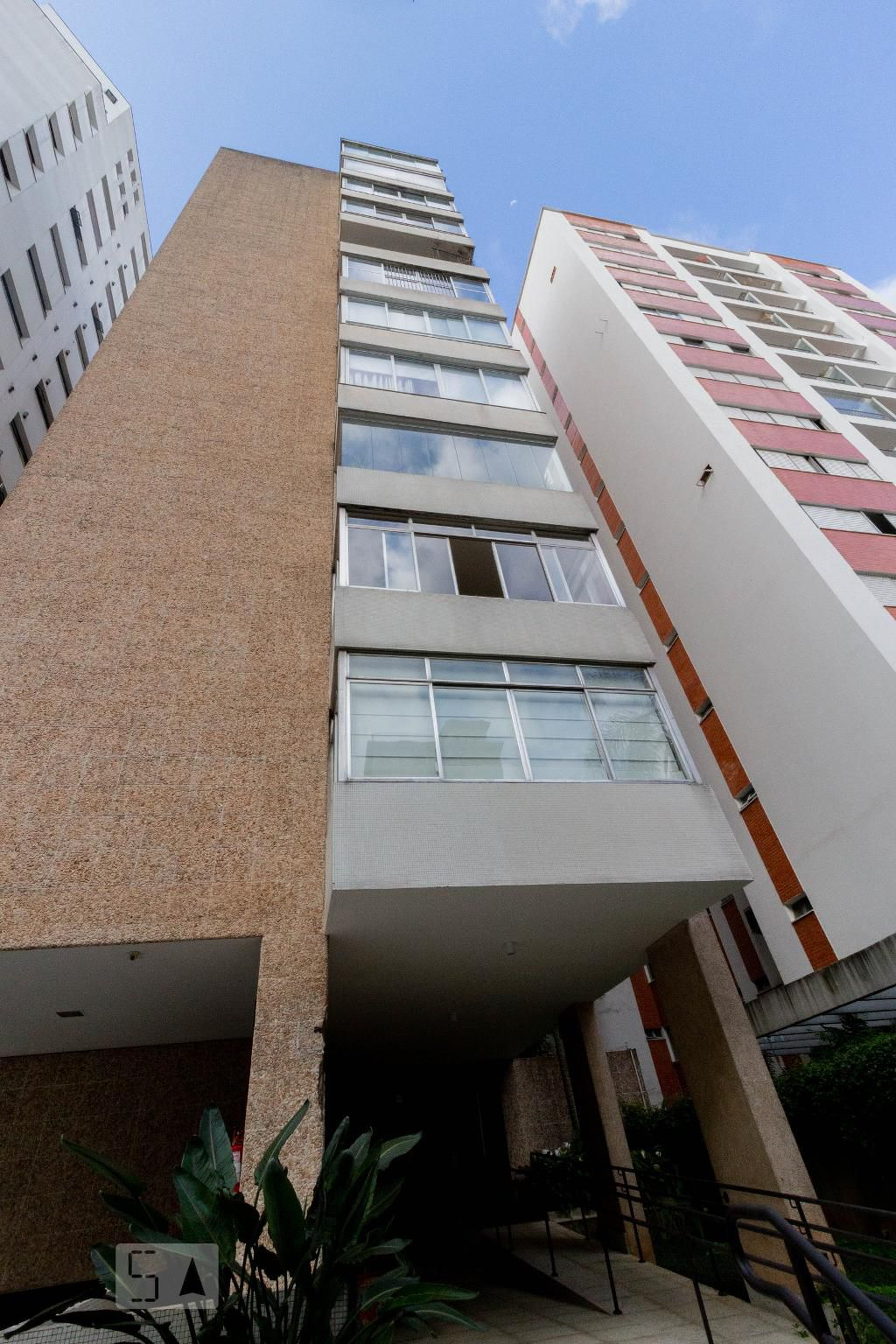 Fachada Condomínio Cravinhos