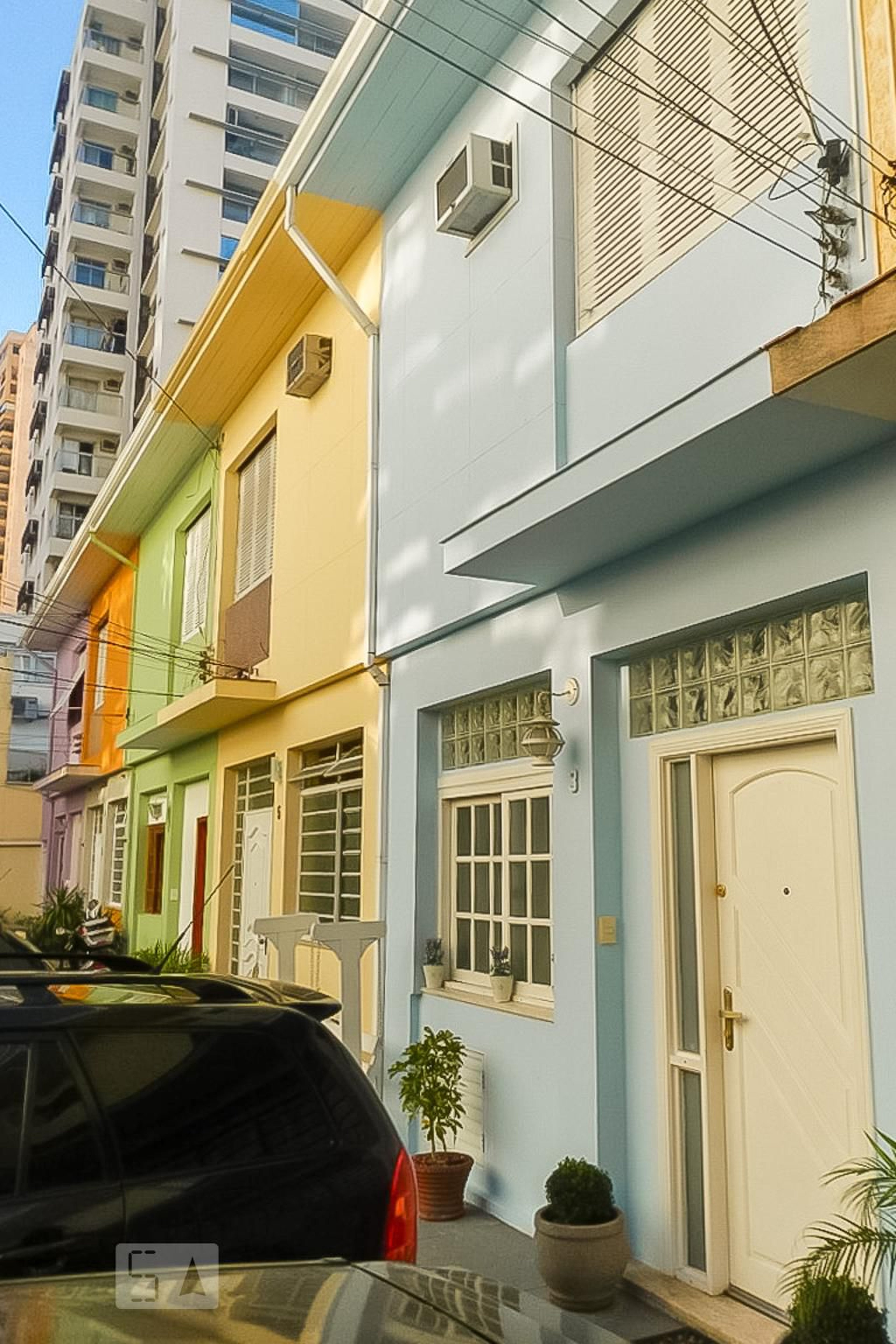 Fachada Condomínio em Rua Princesa Isabel, 239