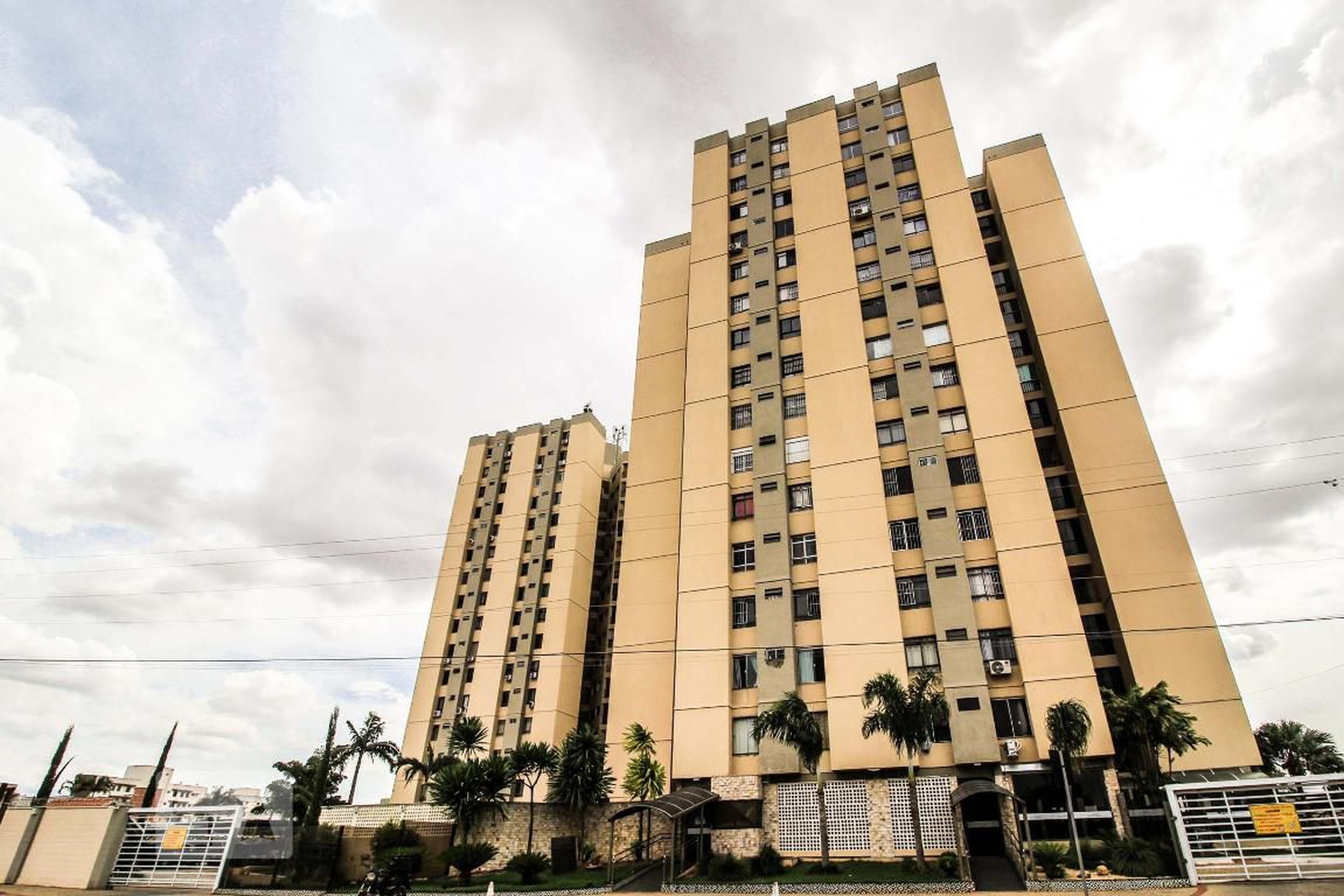 Fachada do Condomínio Edifício Residencial Gaibu