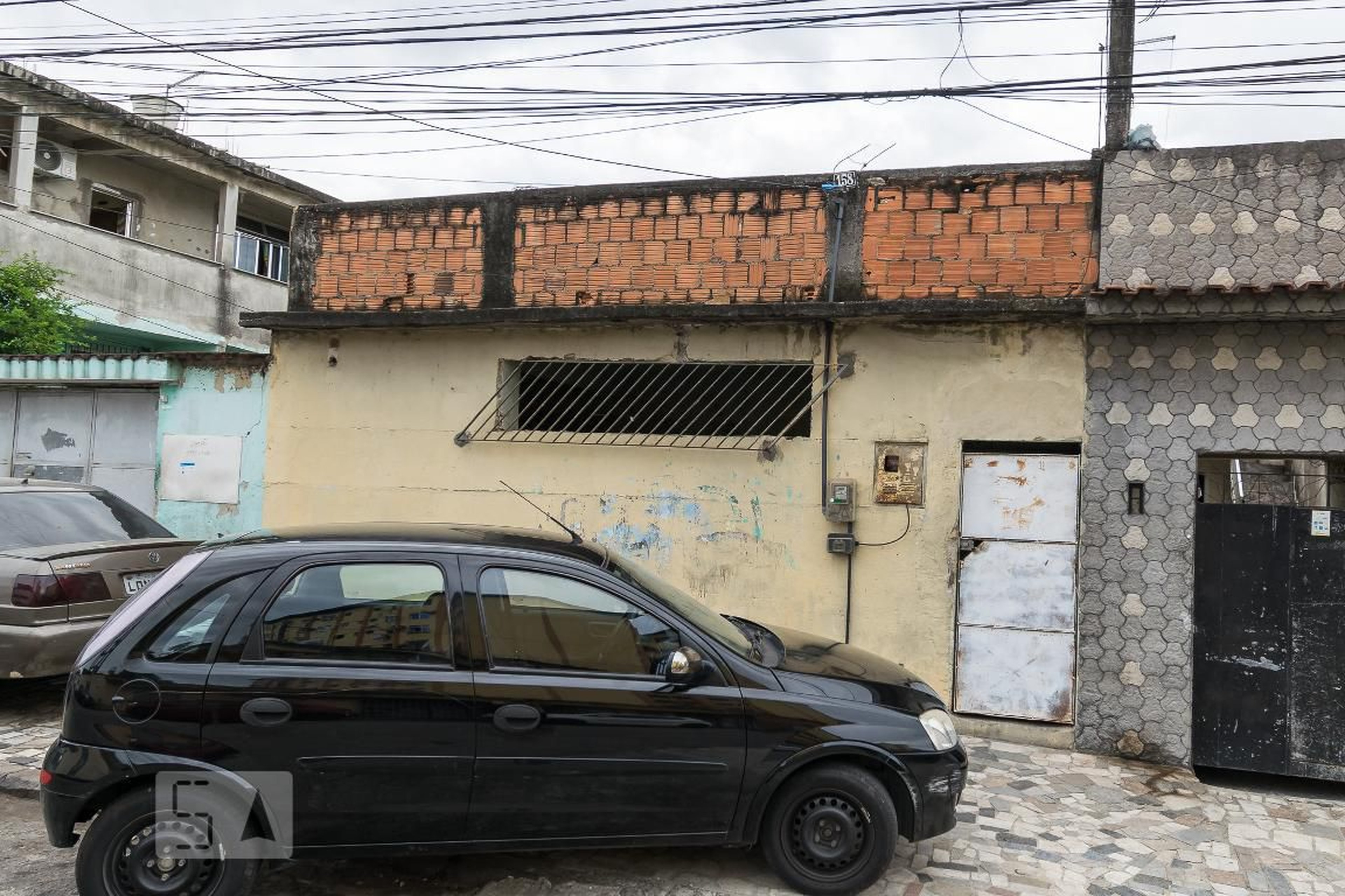Fachada Condomínio em Rua Francisco Venâncio Filho, 158