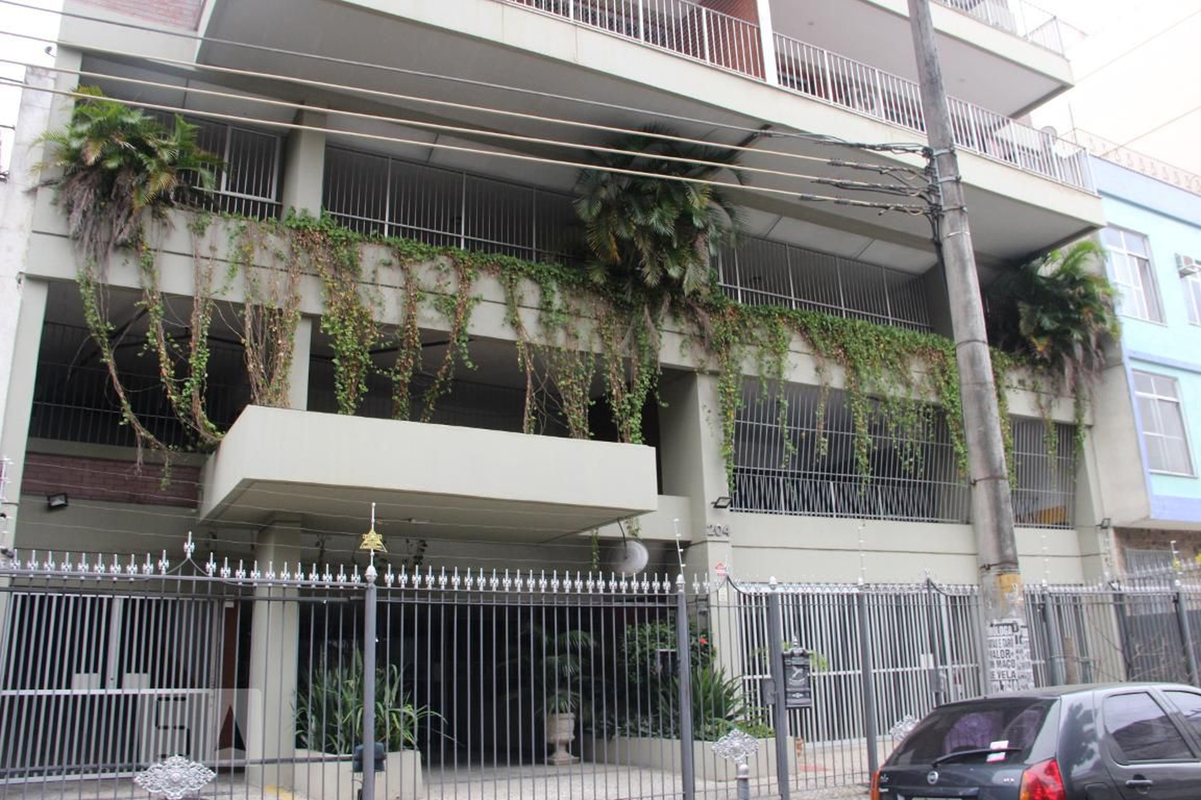 fachada Edifício Condado dos Artistas