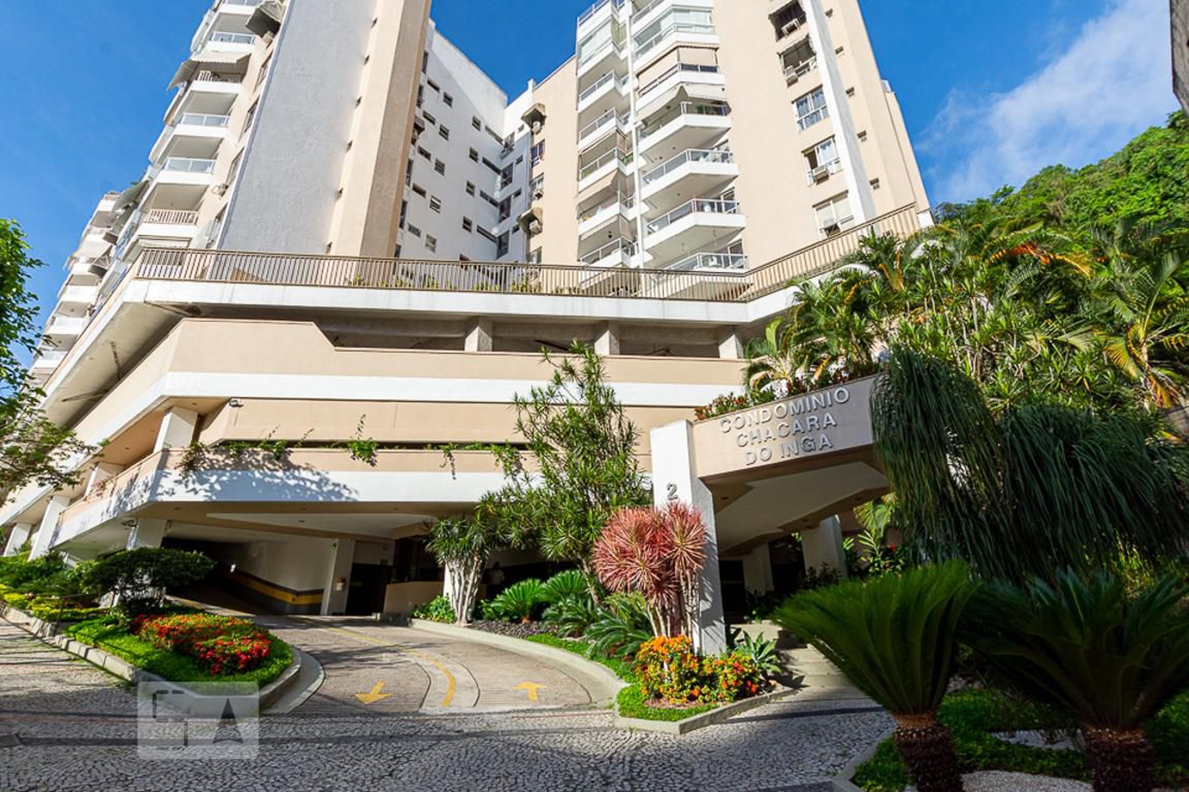 Fachada do Condomínio Condomínio Chácara do Ingá
